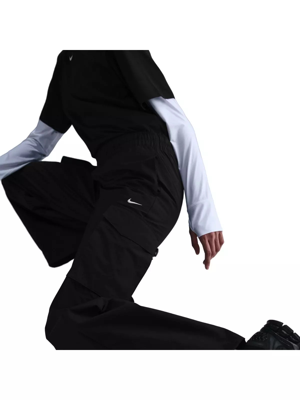 Women's Sportswear Everything Wovens Mid-Rise Cargo Pants - Black - 5