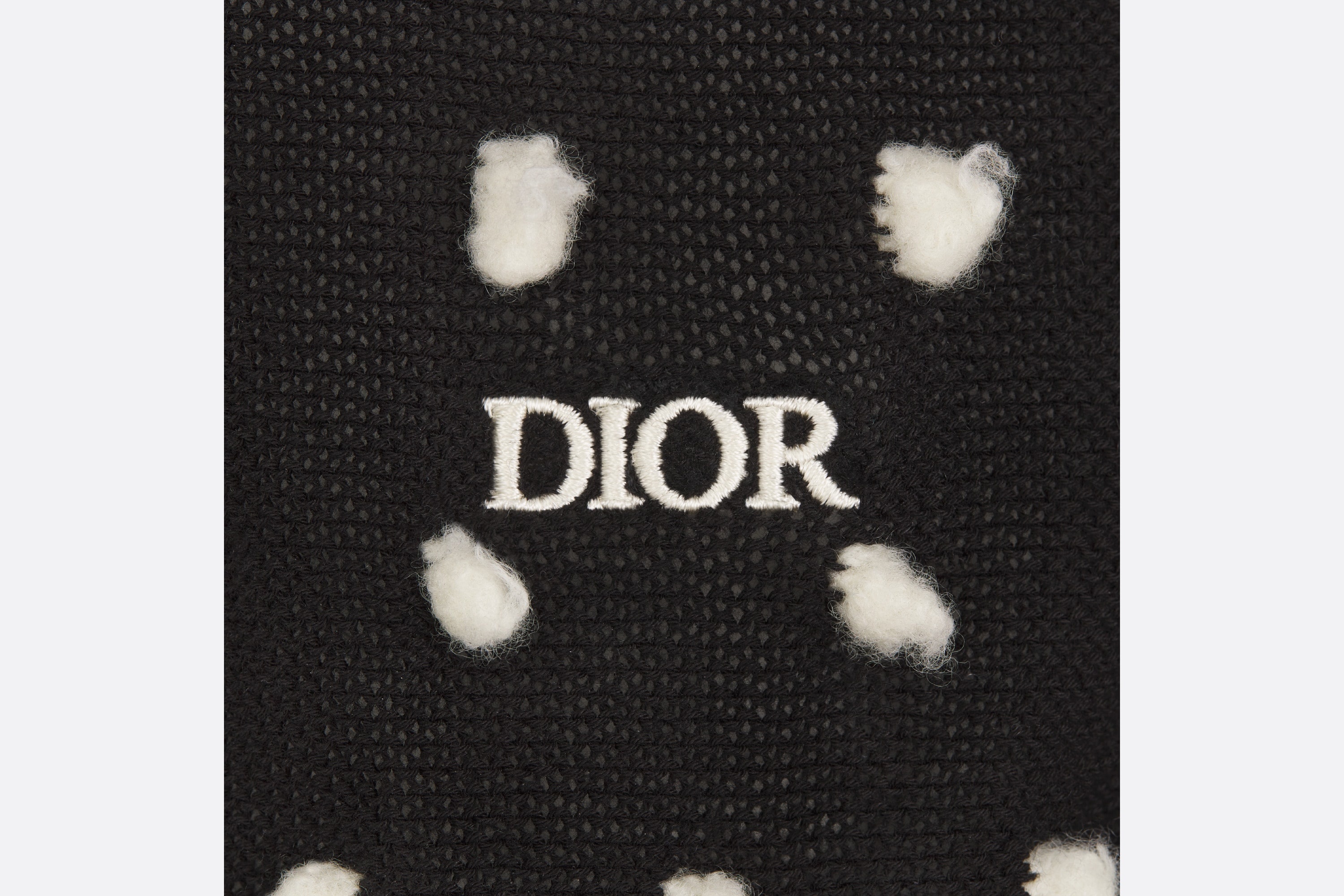 Round-Neck Sweater - 3