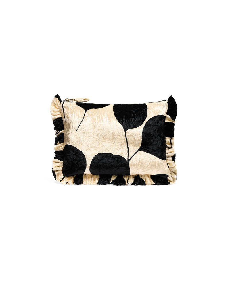 Hand Pochette 3