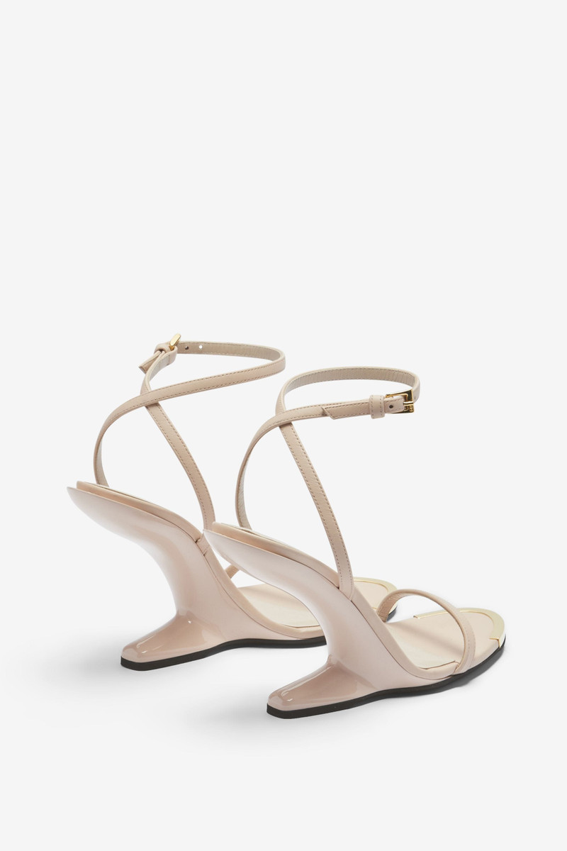 N°21 LEATHER SANDALS outlook