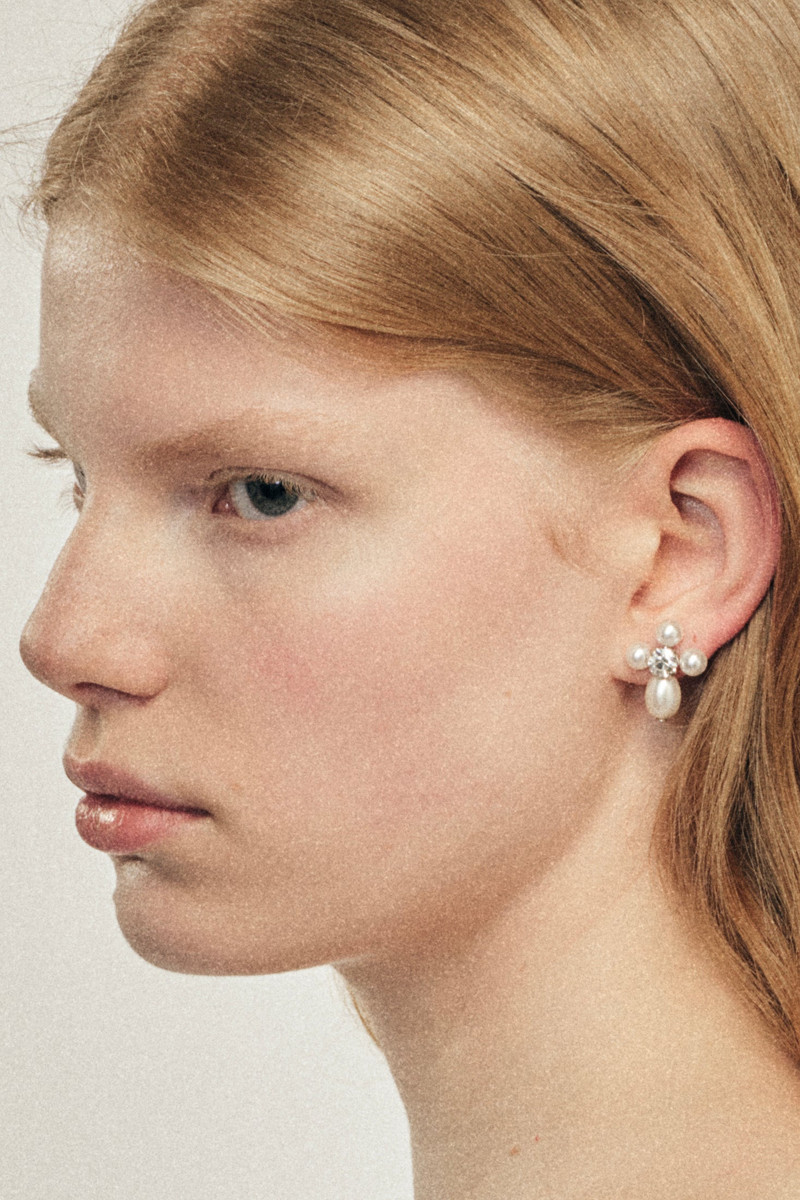 Simone Rocha Pebble Pearl & Crystal Earrings outlook