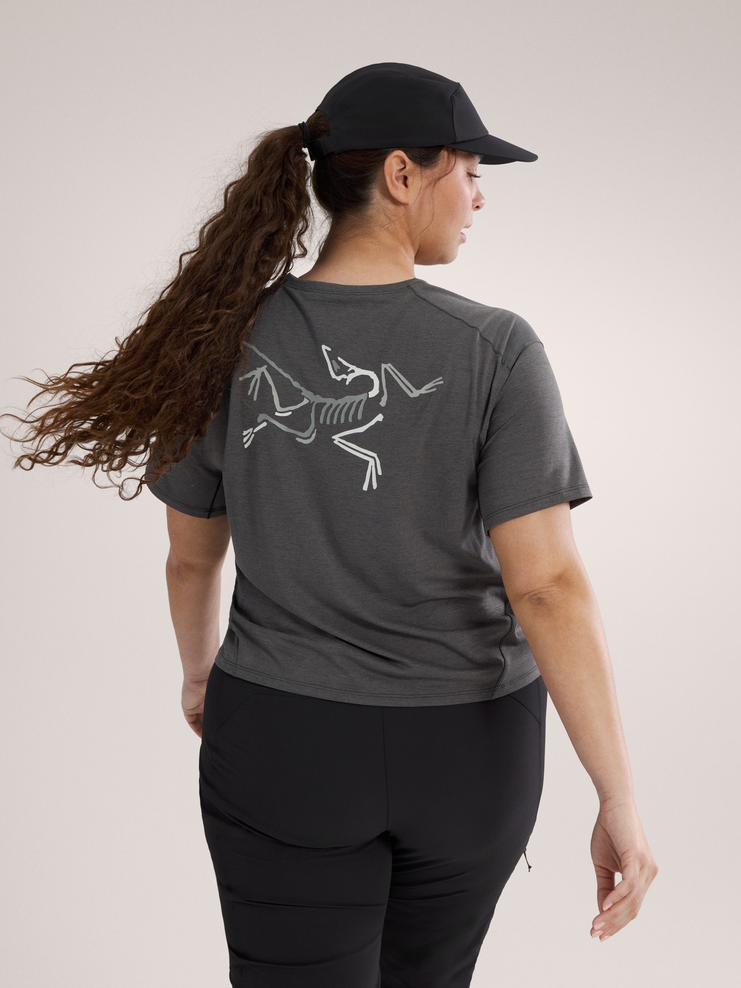 Taema Crop Logo T-Shirt - 5