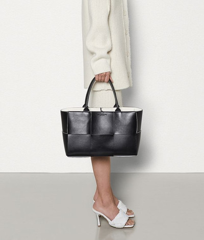 Bottega Veneta ARCO TOTE outlook