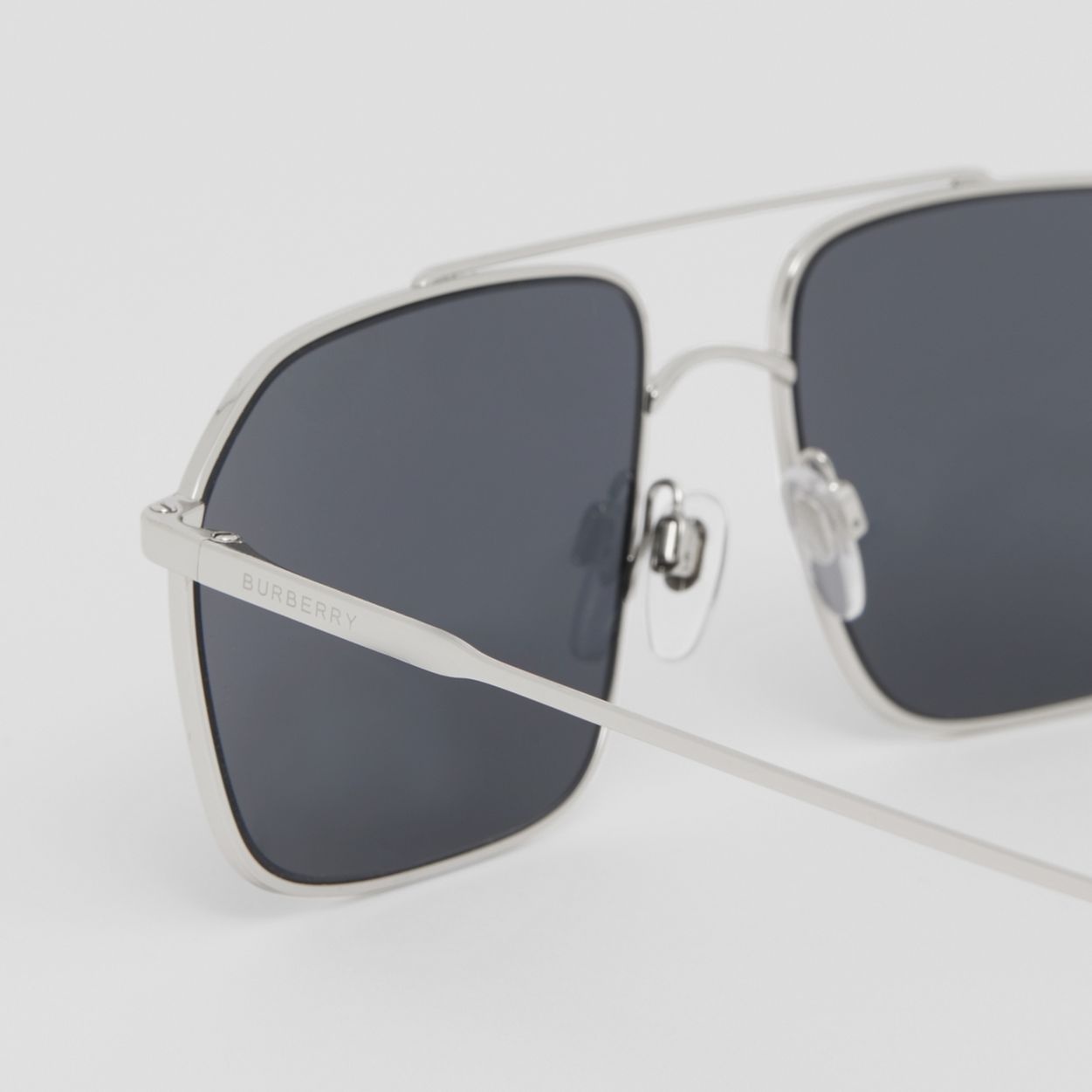 Icon Stripe Detail Navigator Sunglasses - 2