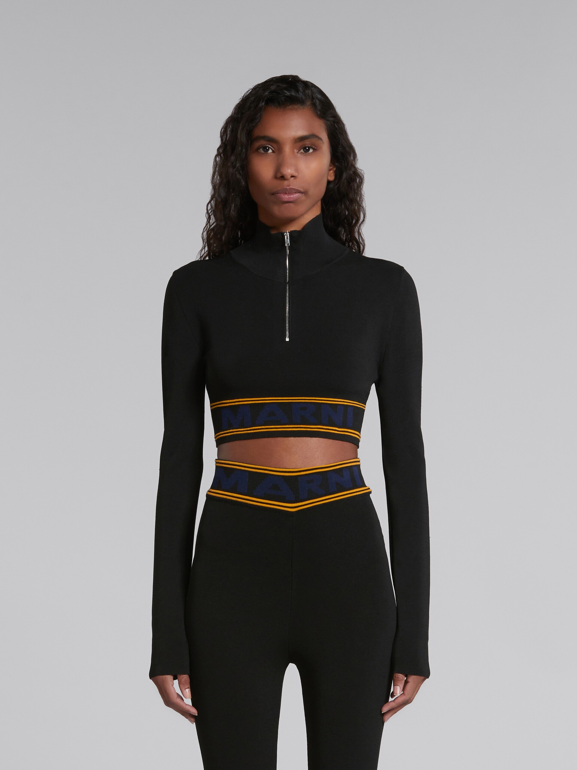 BLACK TURTLENECK WITH LOGO HEM - 2