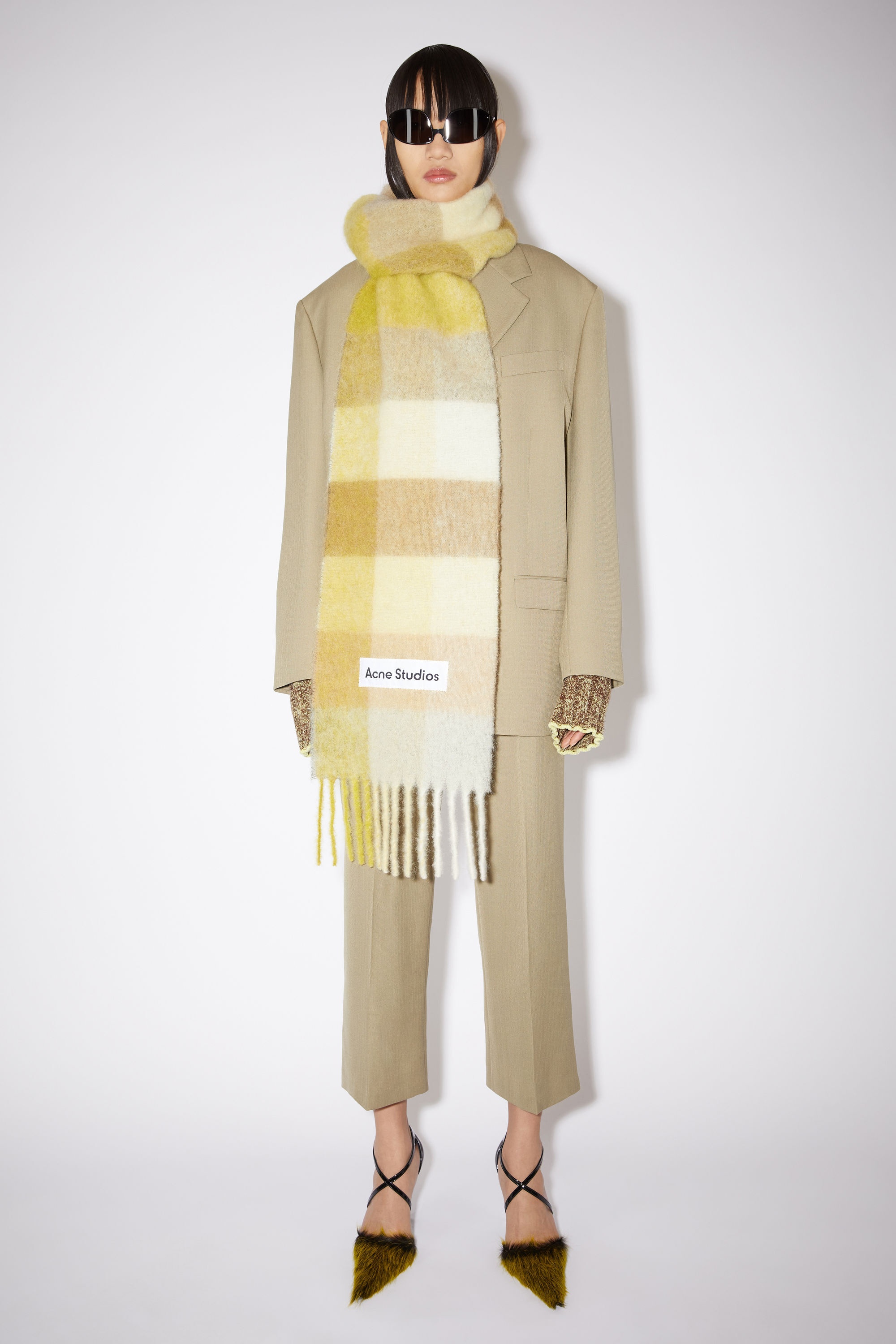 Checked wool fringe scarf - Pastel yellow/cream beige - 2
