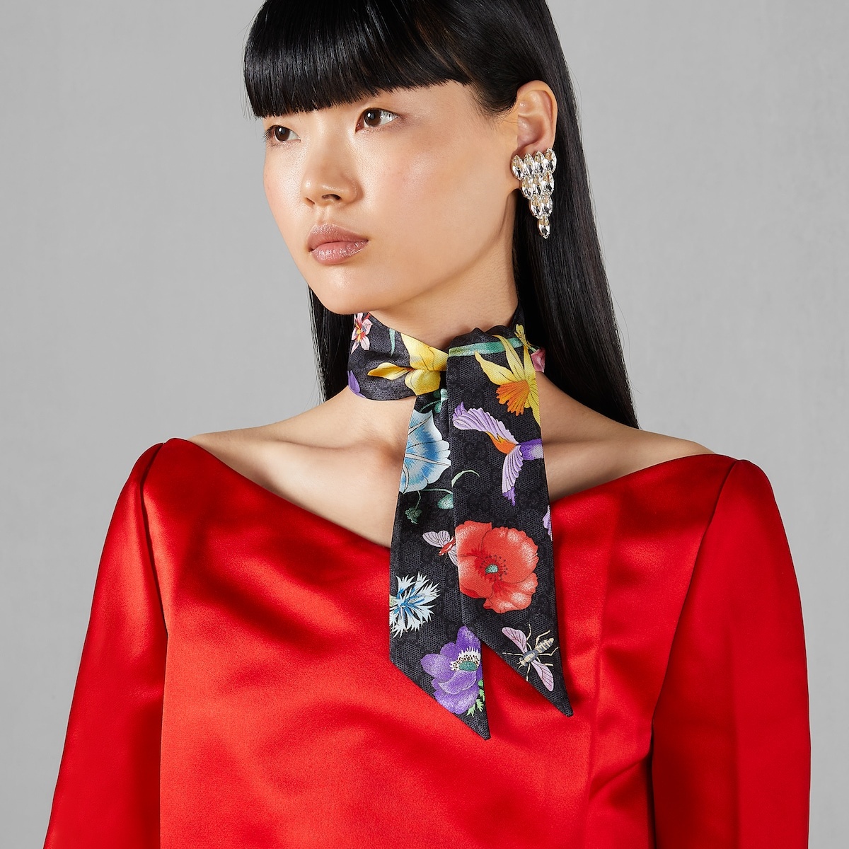 ヘアアクセサリー GUCCI Gucci Flora printed silk twill neck bow GG Flora print silk ribbon in pink | GUCCI® US