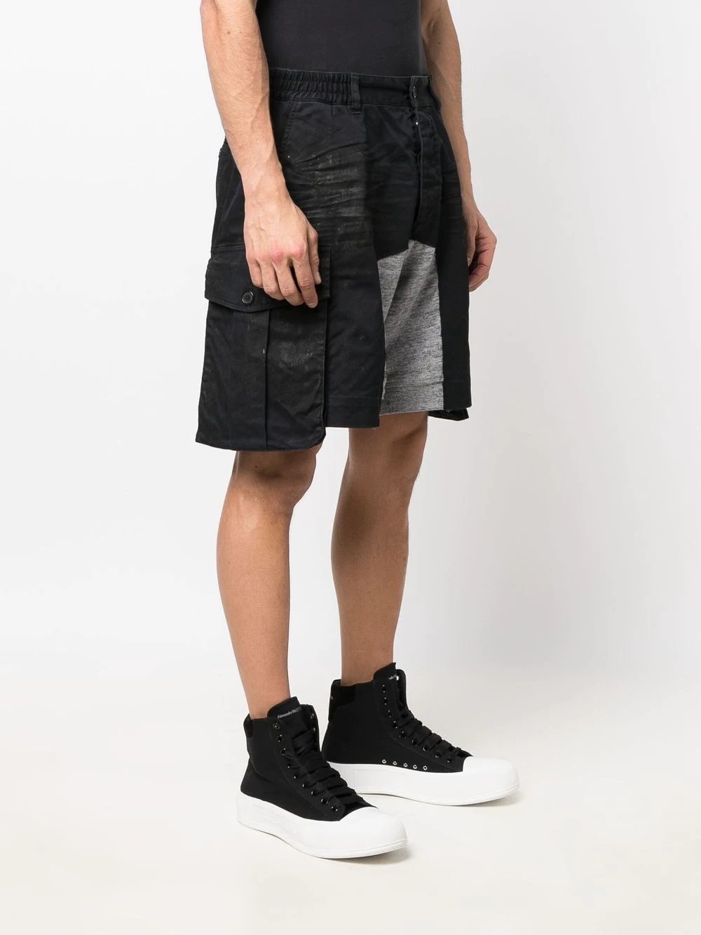 distressed cargo-pocket panelled shorts - 3