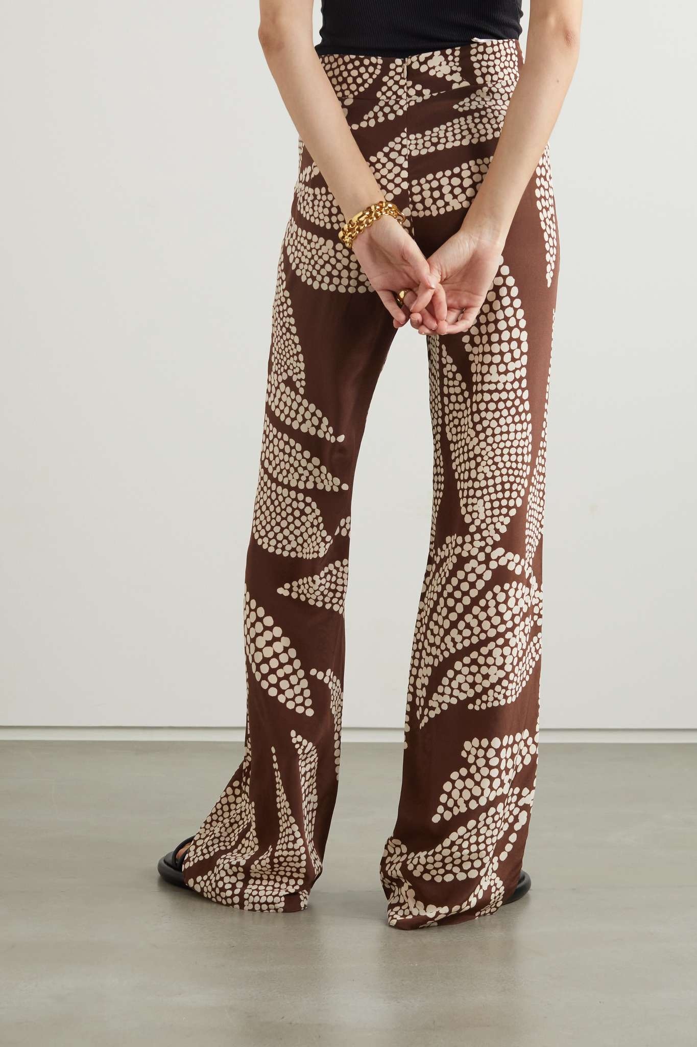 + NET SUSTAIN Ease of Elegance printed silk pants - 4