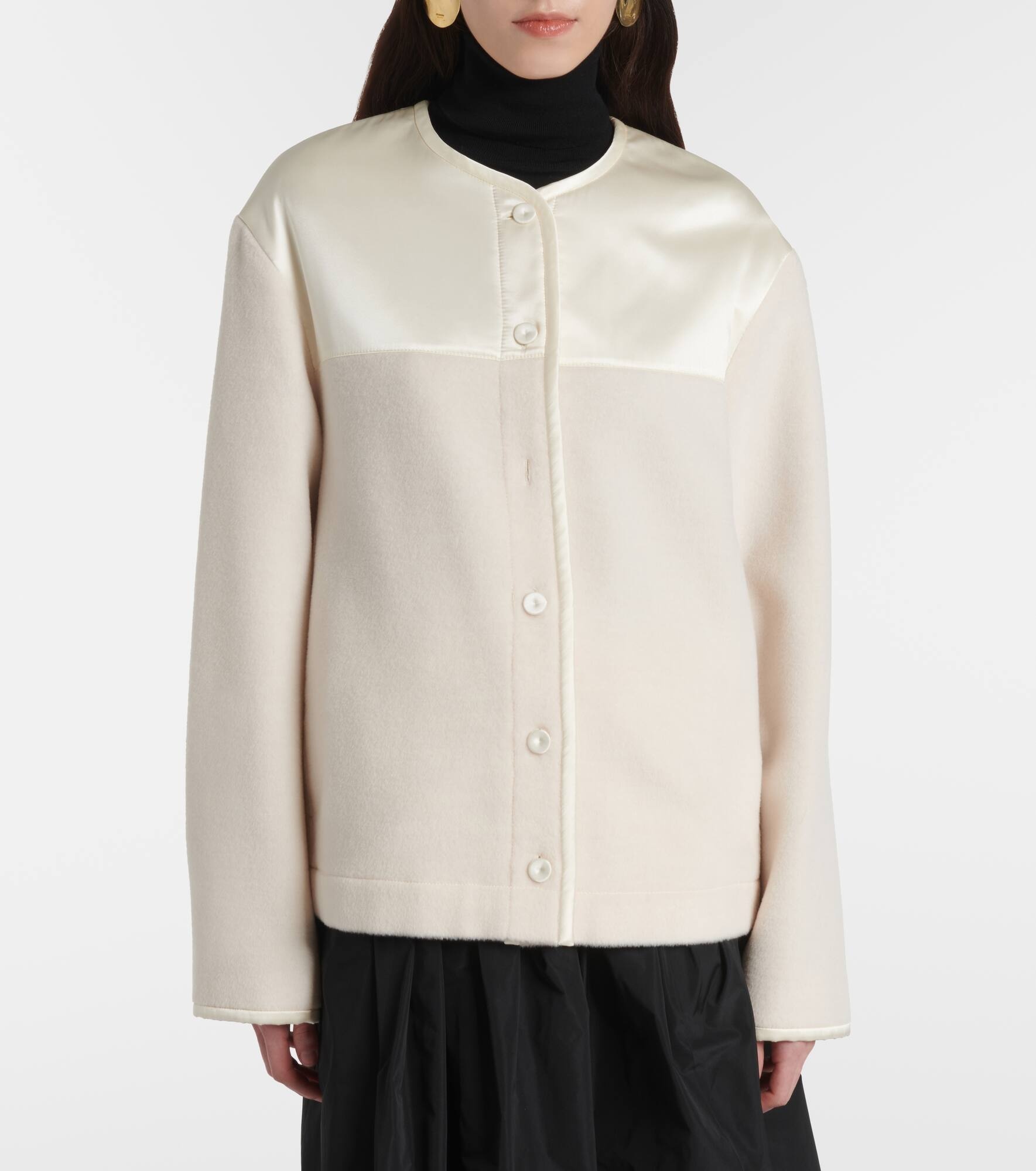 Satin-trimmed virgin wool jacket - 5