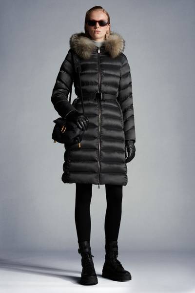 Moncler Leersie Long Down Jacket outlook