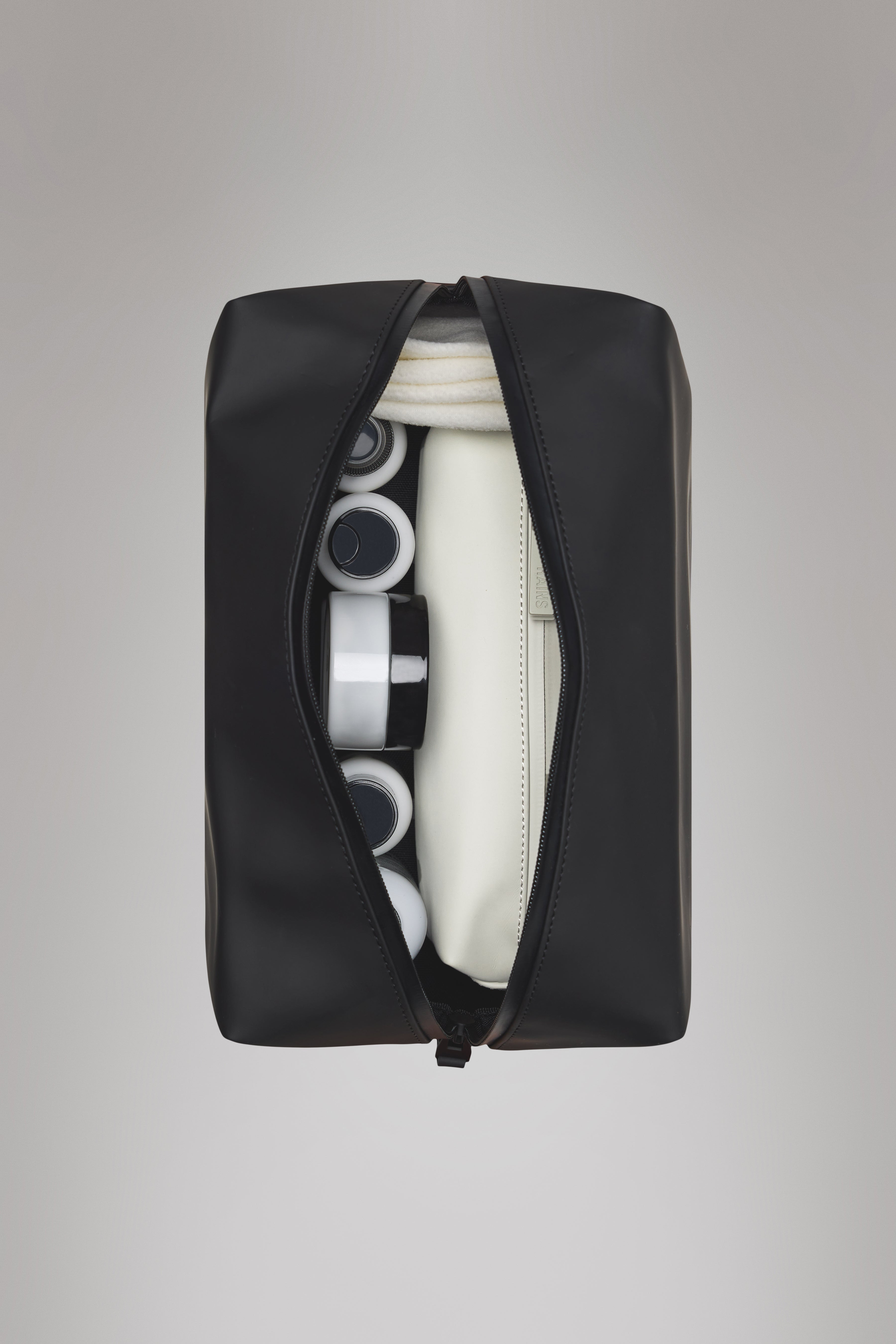 Wash Bag Large - 5