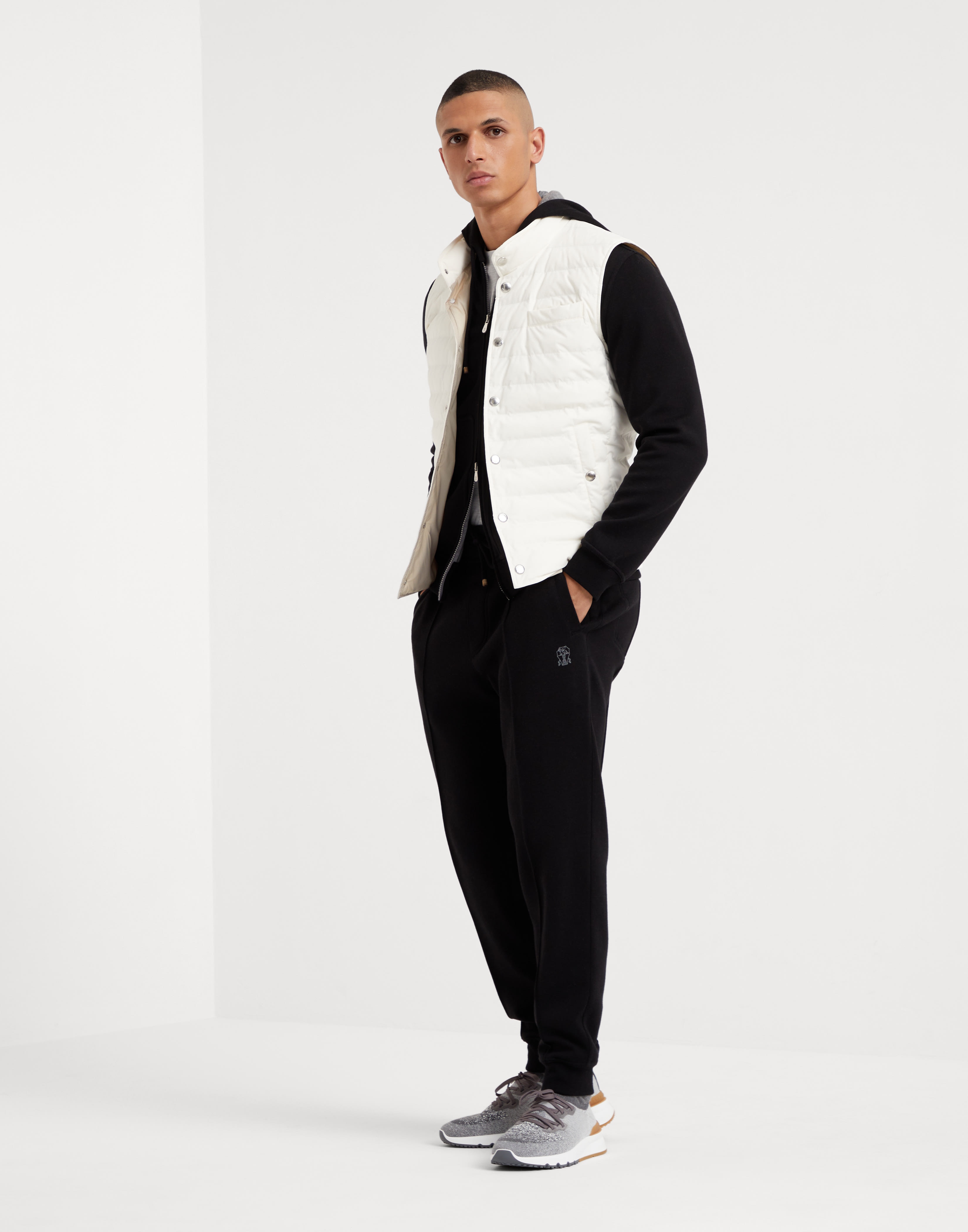 Bonded taffeta lightweight down vest - 5