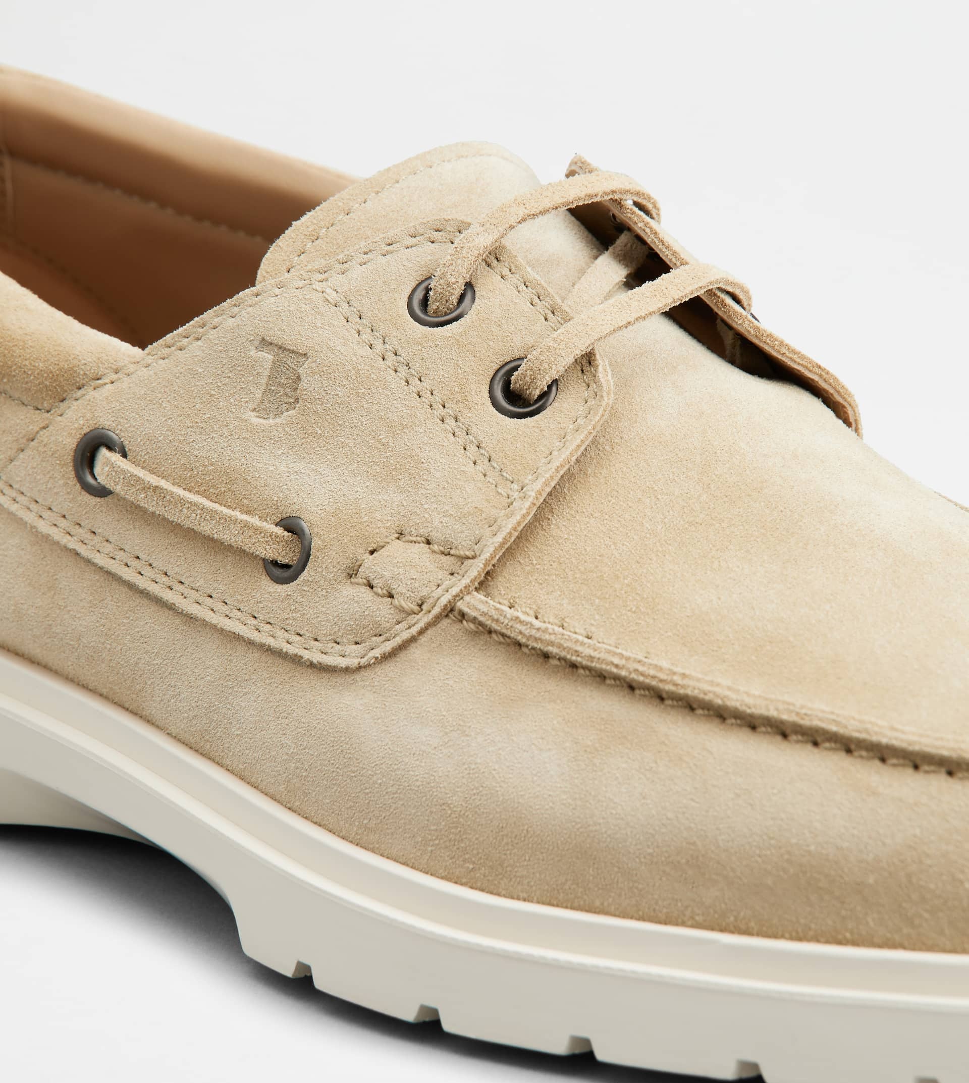 BOAT SHOES IN SUEDE - BEIGE - 5