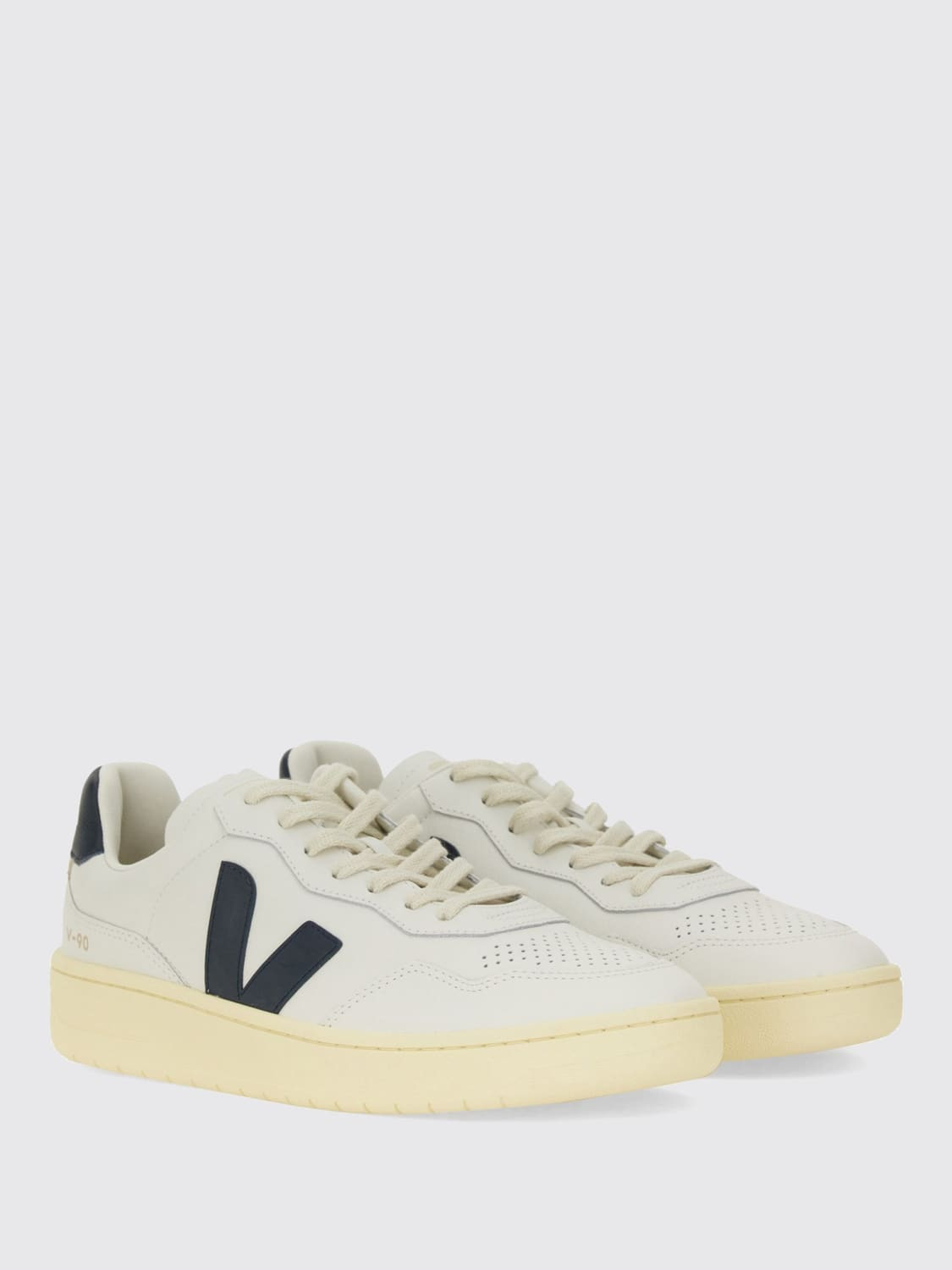 Sneakers men Veja - 2