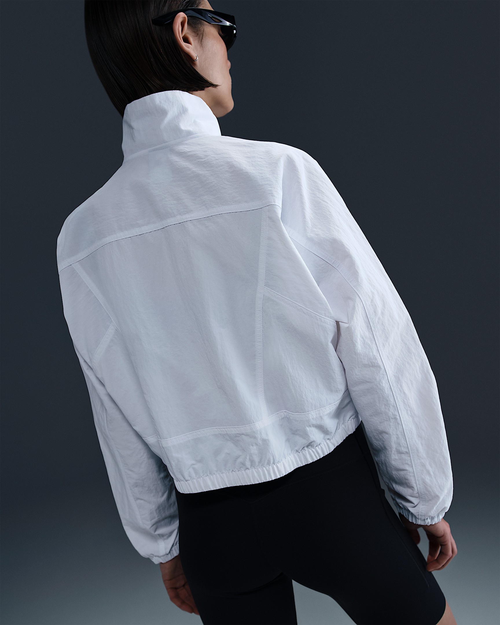 Nike Sportswear Everything Wovens Women's Oversized Repel UV Protection Jacket - 2