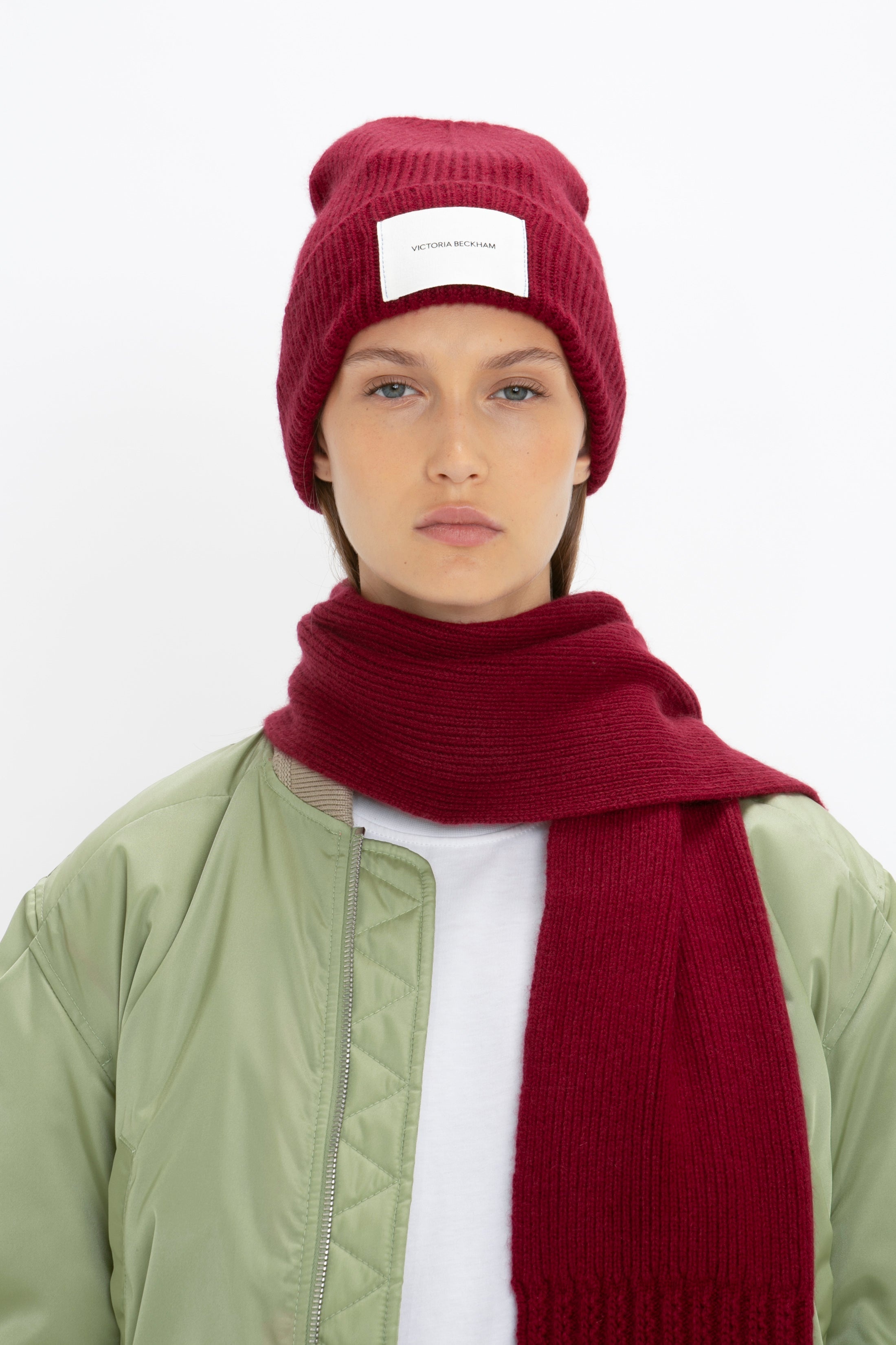 Logo Patch Beanie in Burgundy - 5