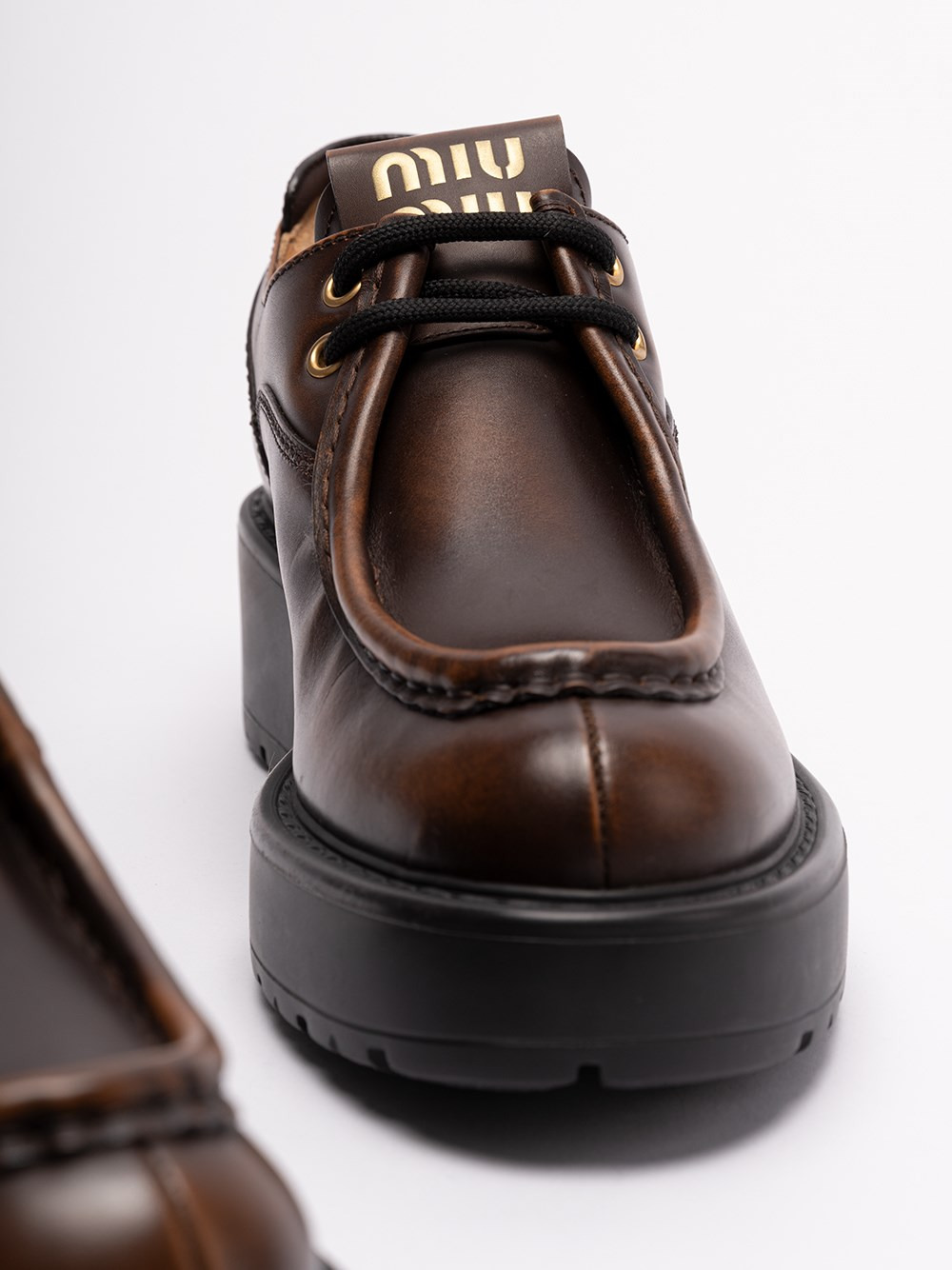 Leather Lace Up Shoes - 6