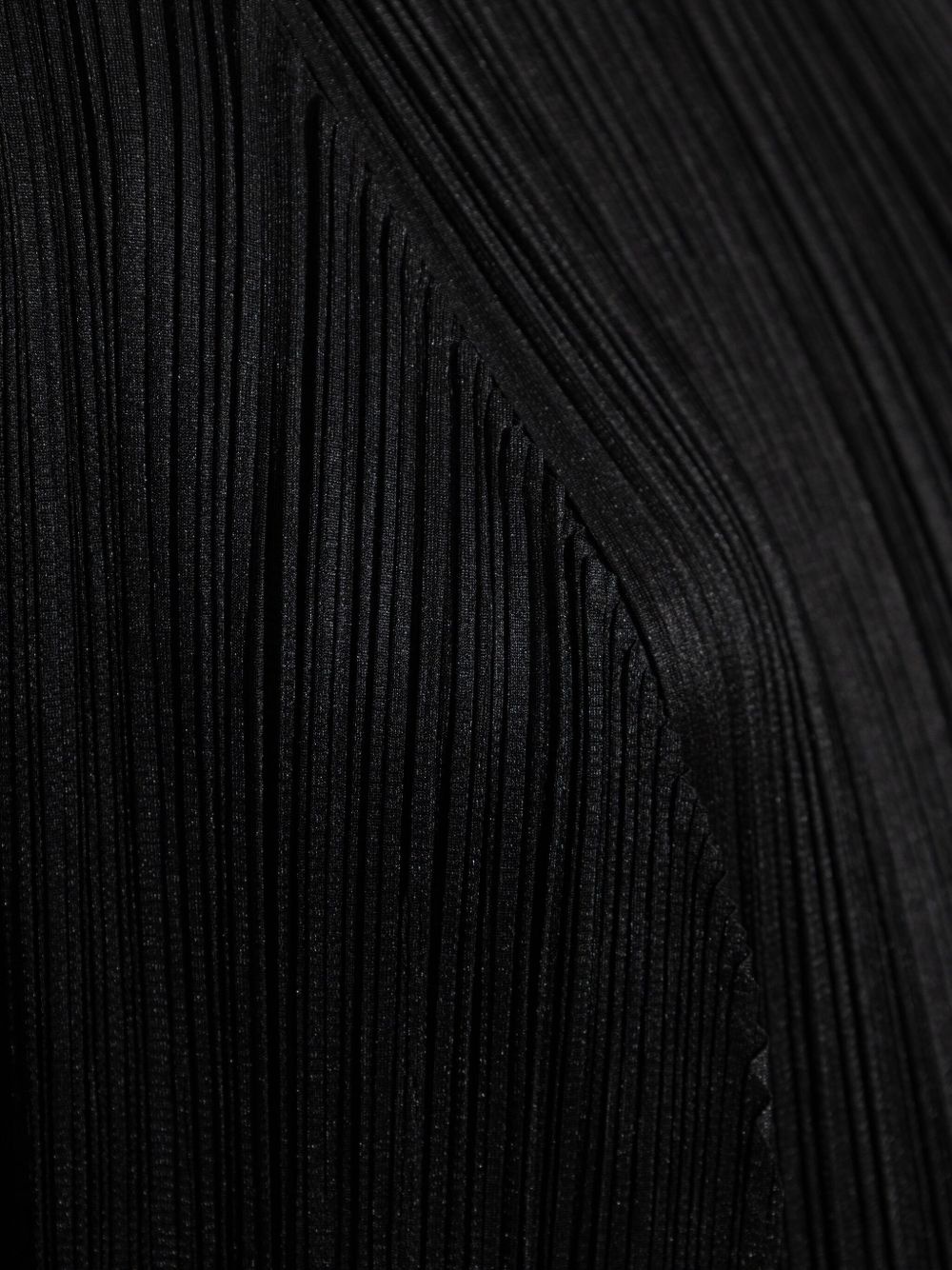 pleated coat - 5