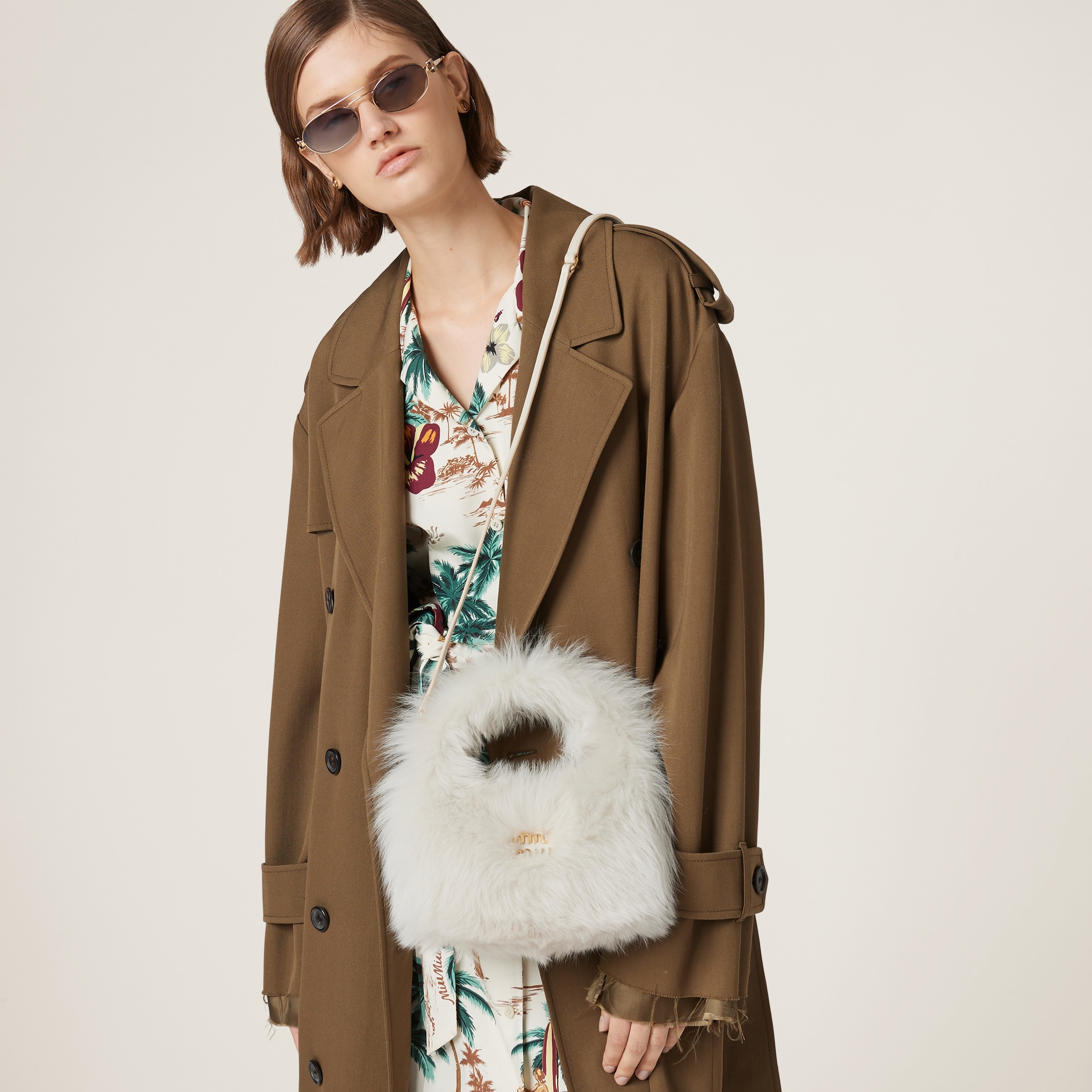 Wander shearling hobo bag with leather details - 2