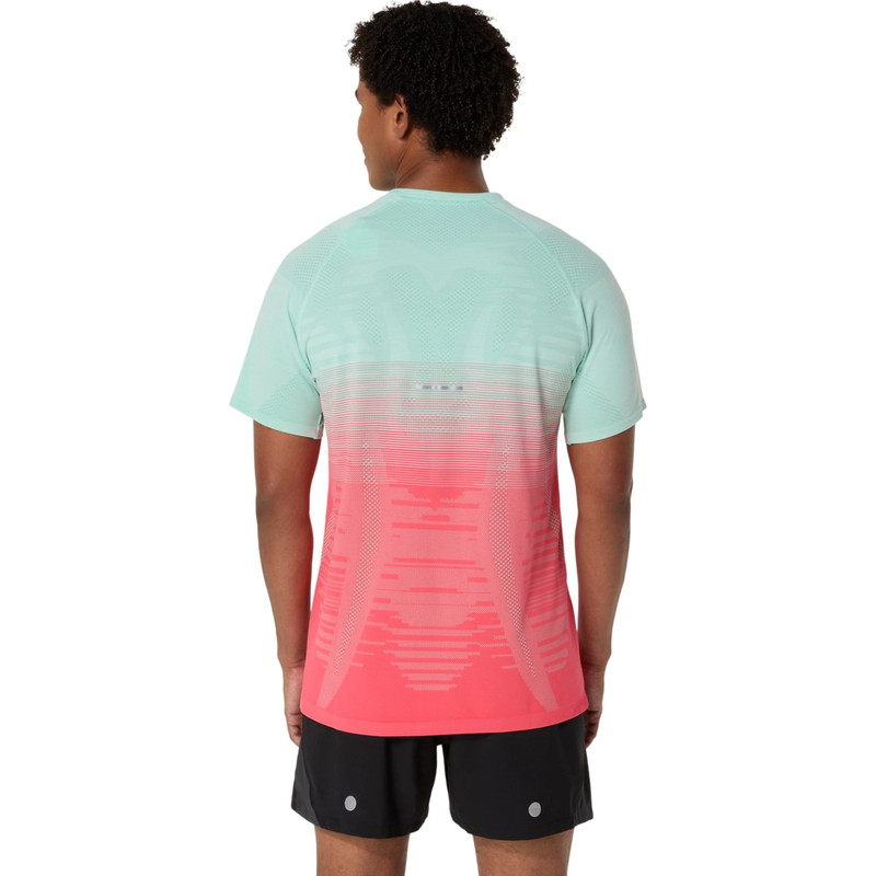 Asics MEN'S SEAMLESS SHORT SLEEVE TOP outlook