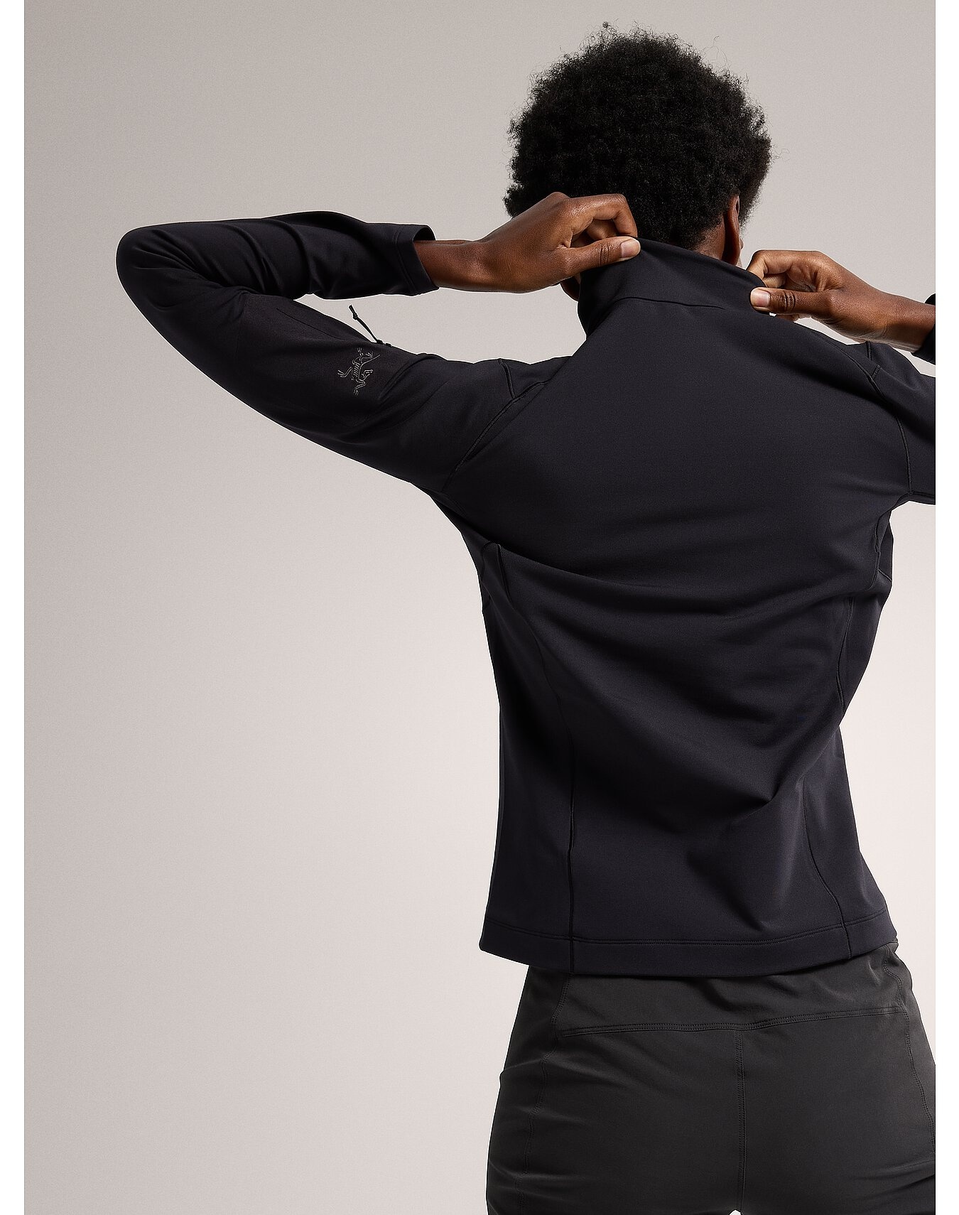 Rho Zip Neck - 5