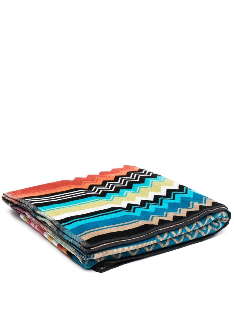 zigzag-pattern cotton towel 1