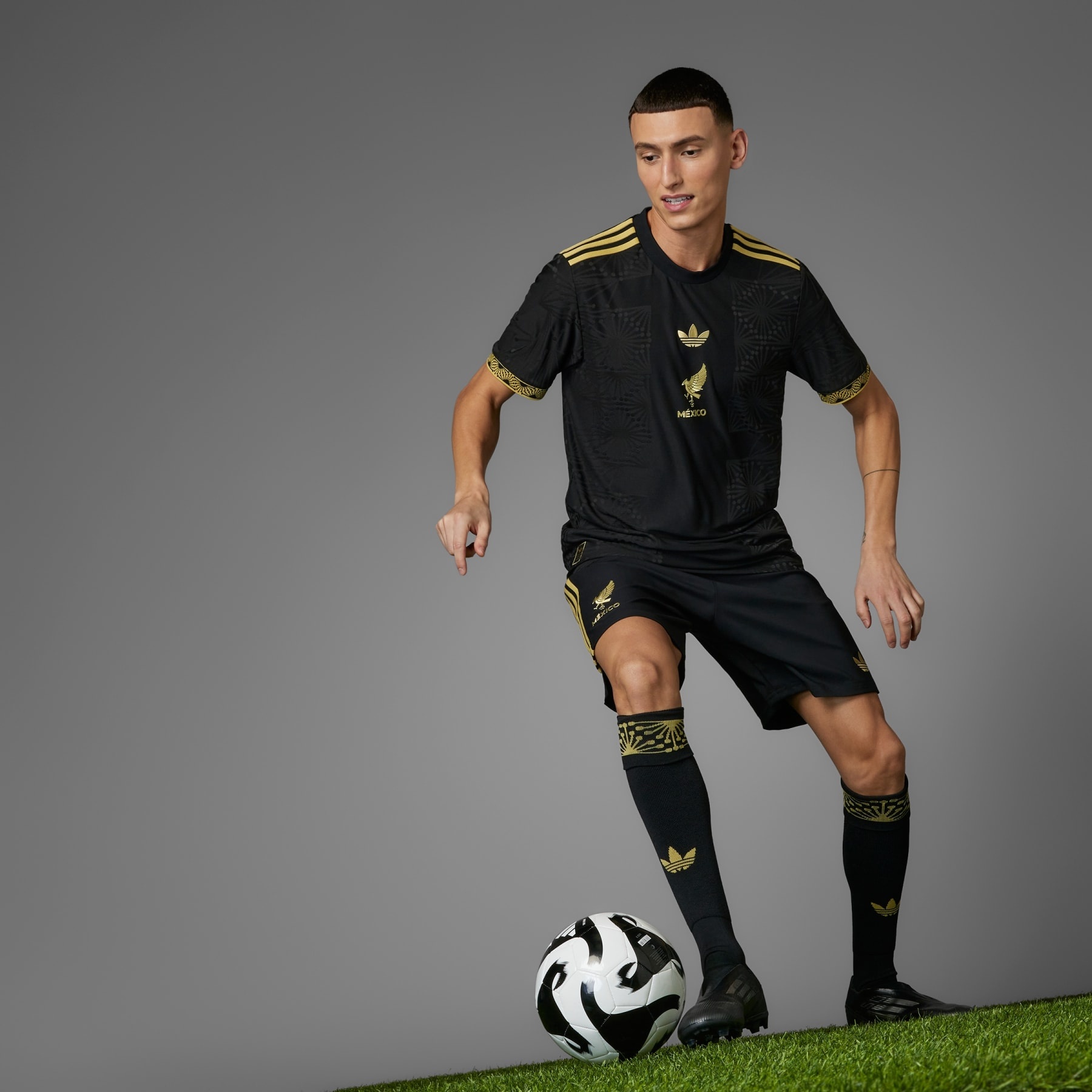 Mexico 25 Gold Shorts - 4