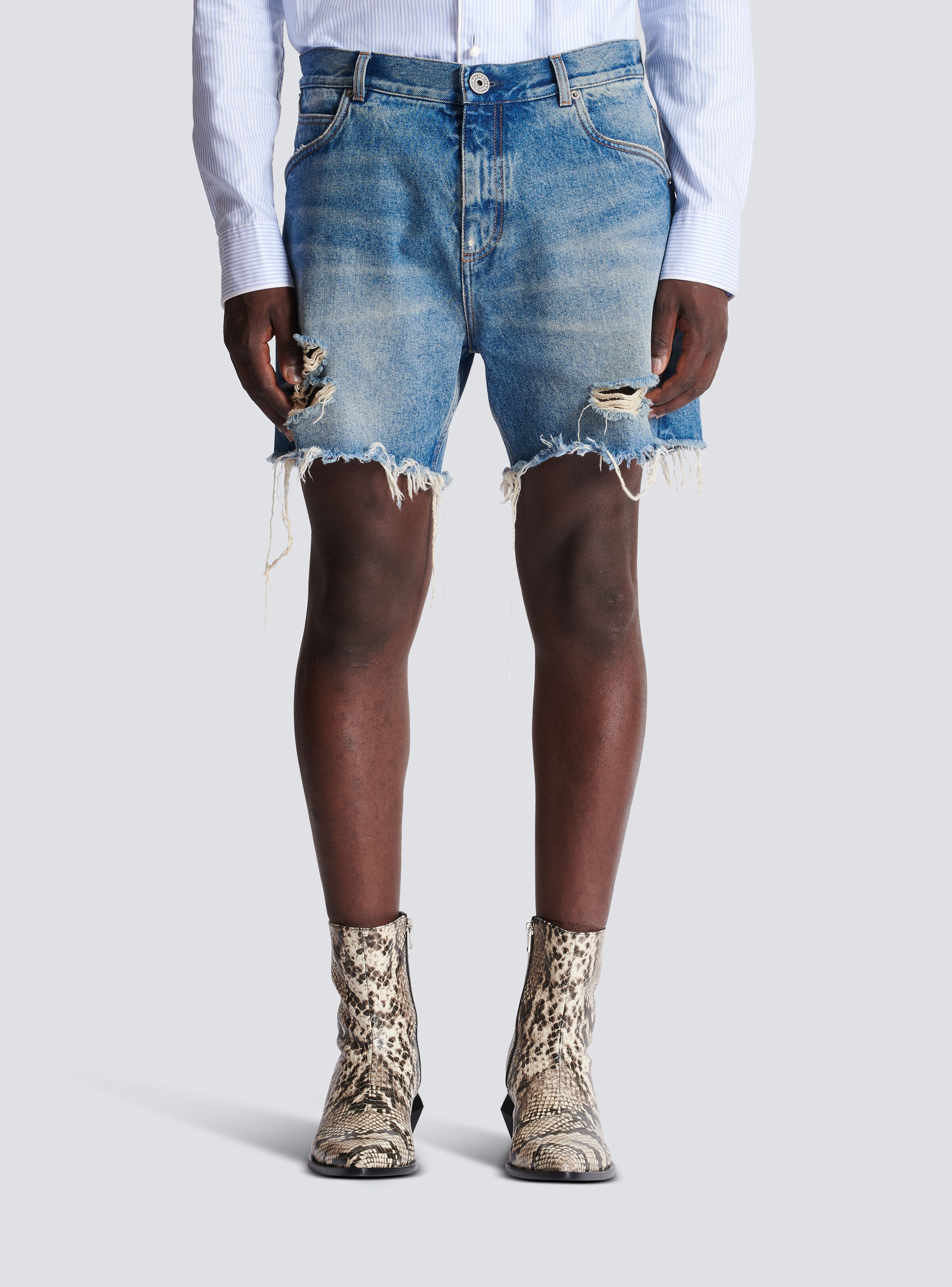 Unisex shorts in vintage Blue Wash denim - 5