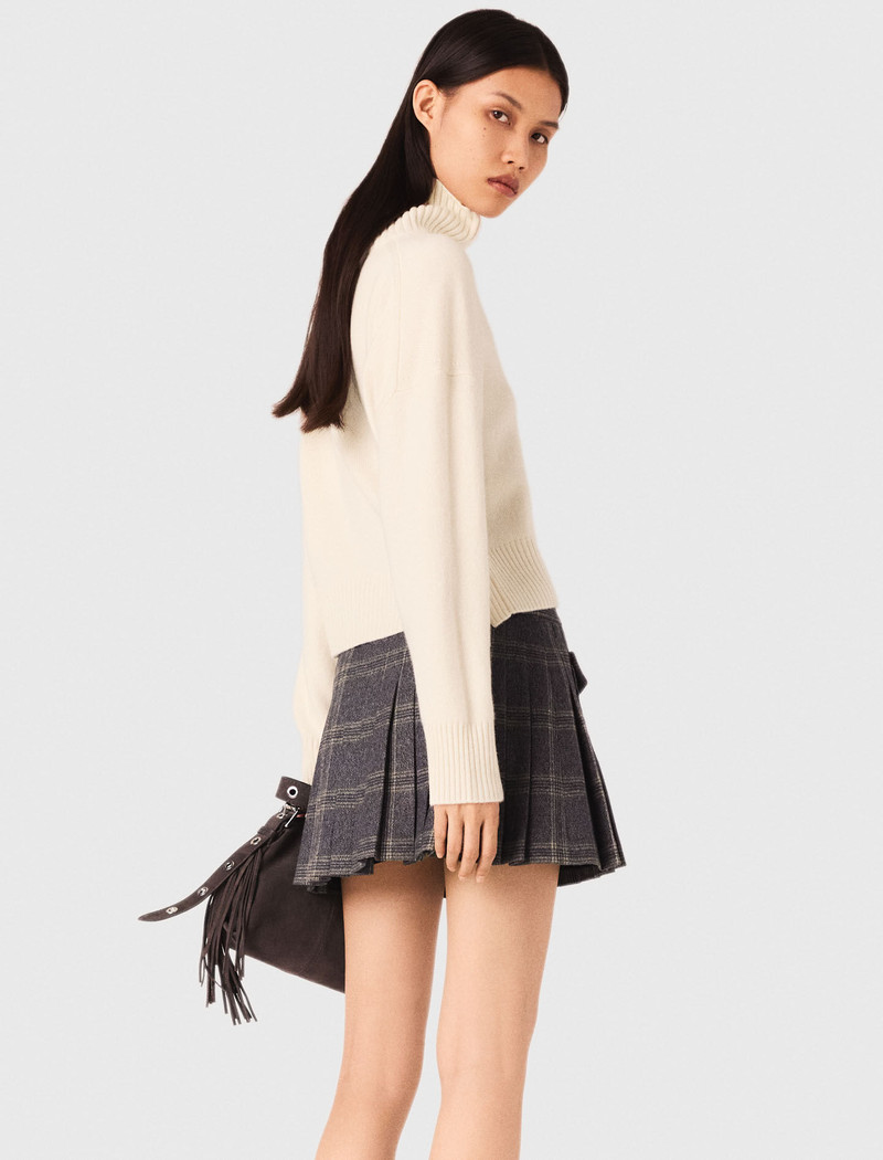 High-neck cashmere sweater 3