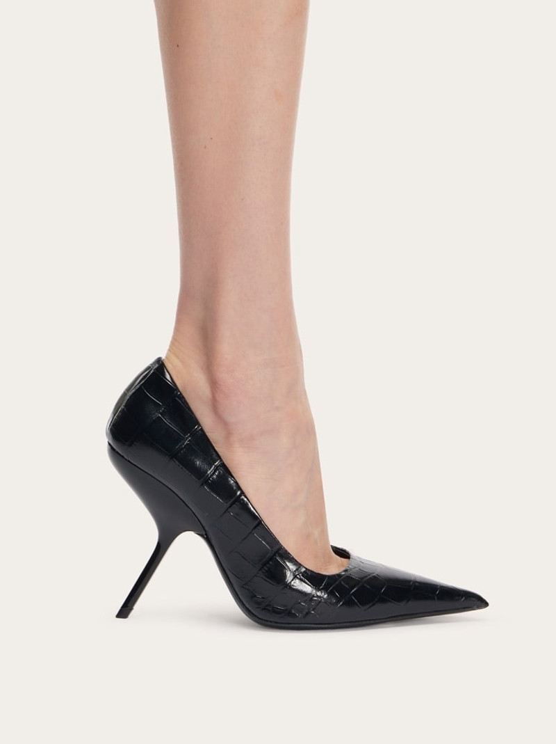 FERRAGAMO EVA PUMP outlook