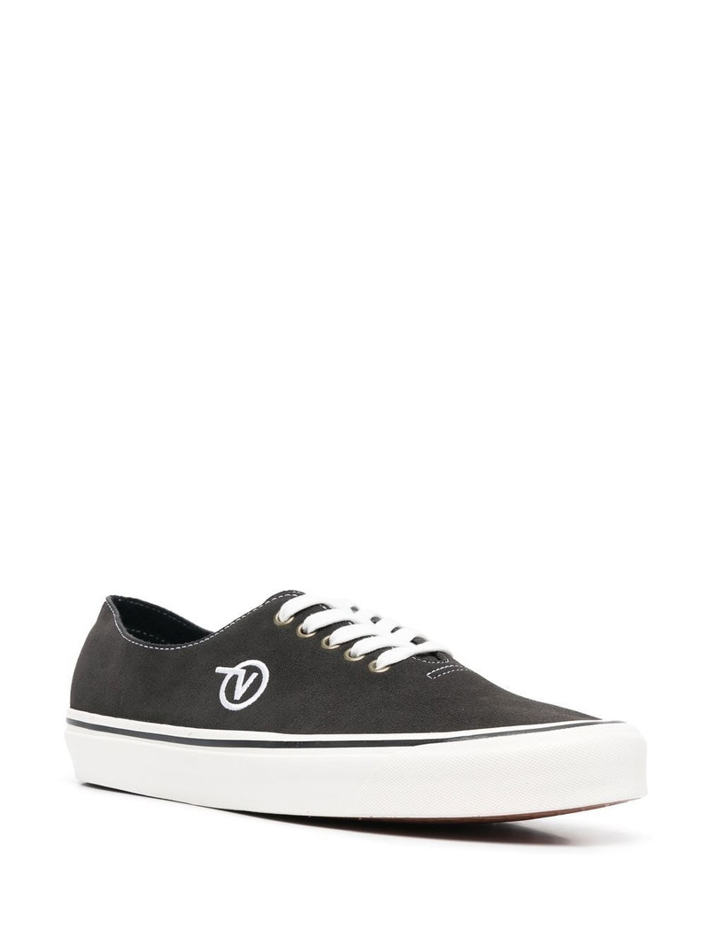 Vans 낮은 정상 suede 운동화 outlook