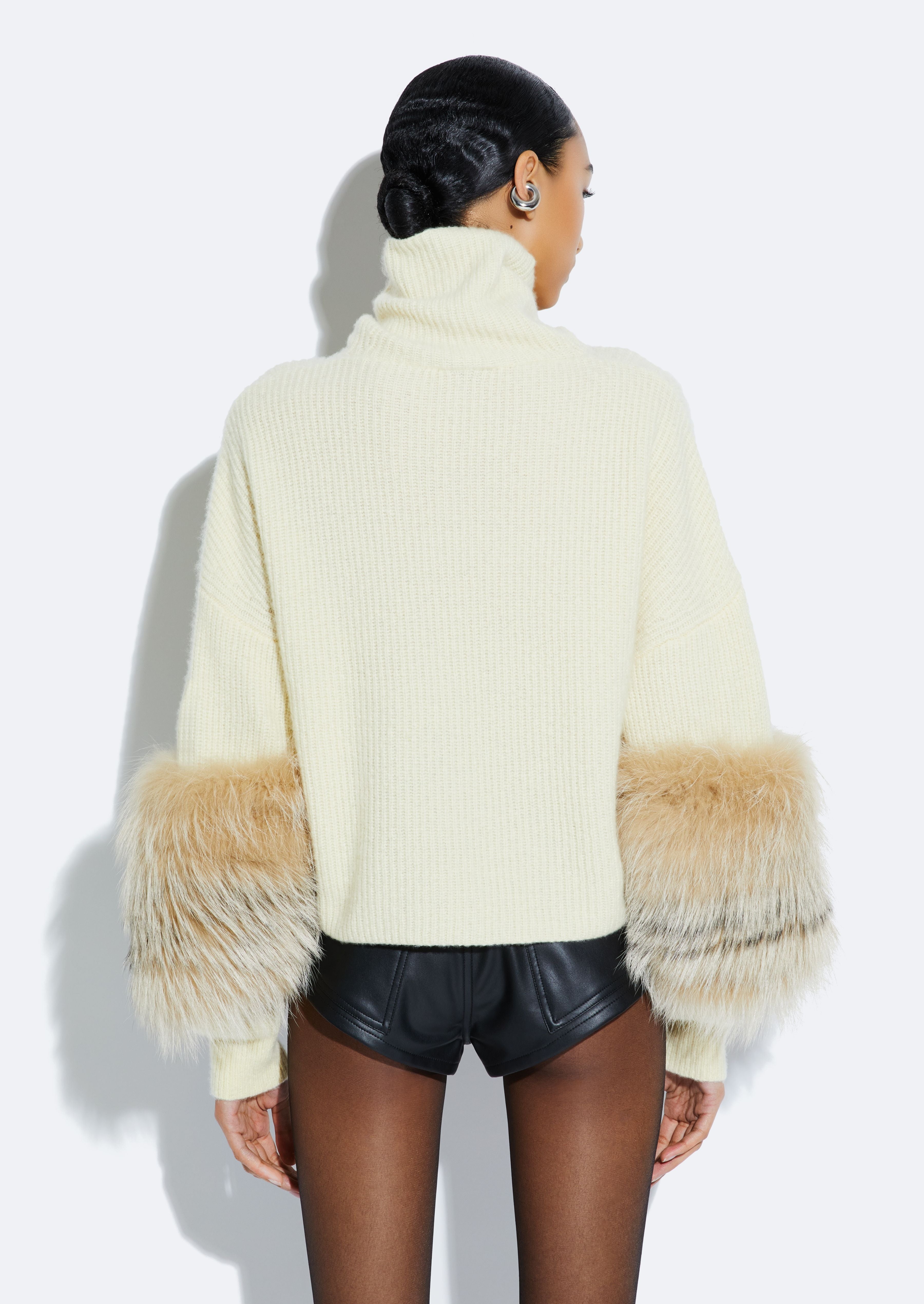 Cashmere Turtleneck Sweater With Fur - 5