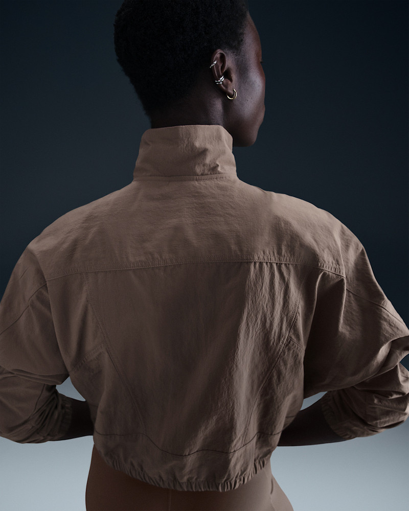 Nike Nike Sportswear Everything Wovens Women's Oversized Repel UV Protection Jacket outlook