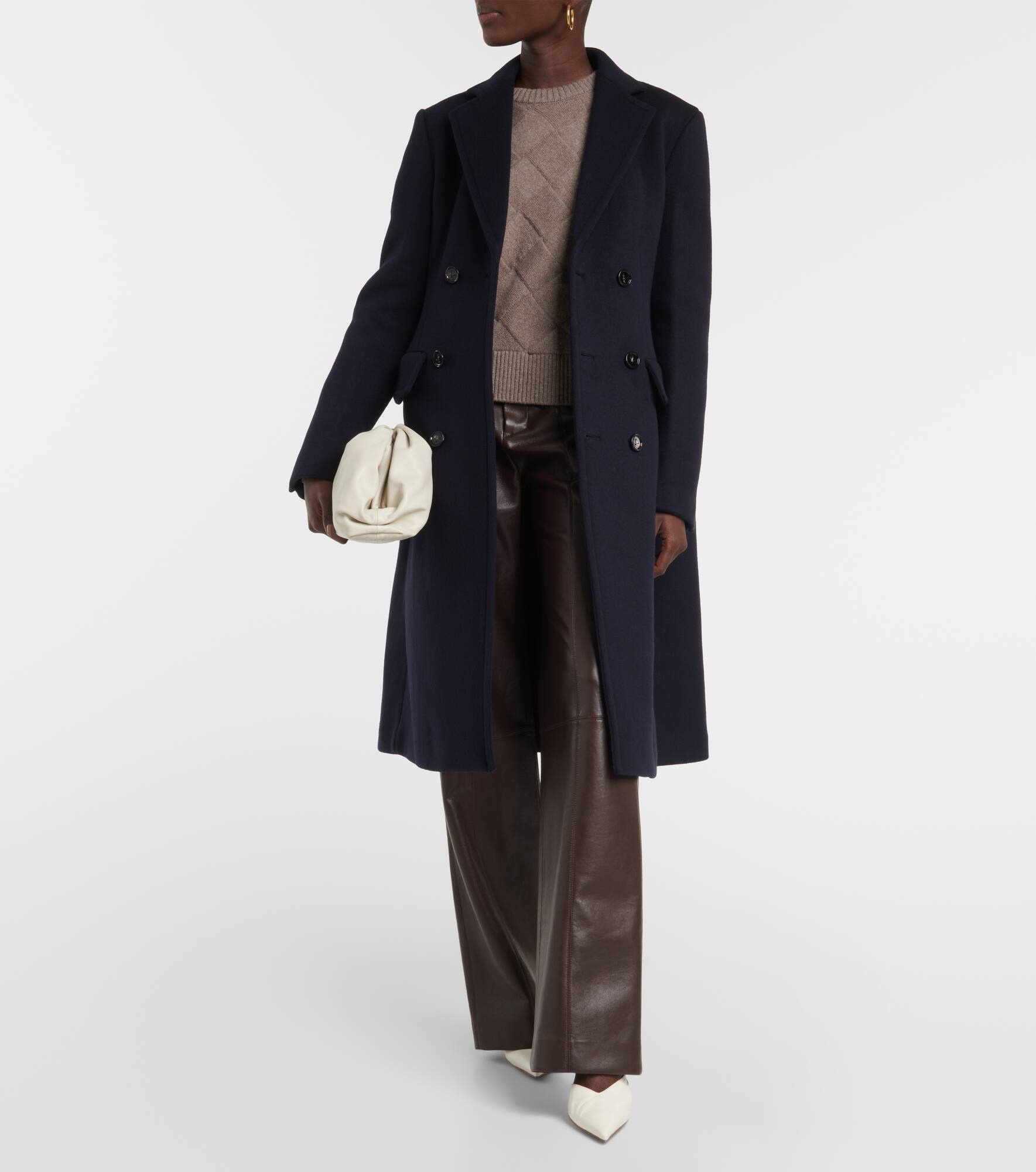 Caped wool and cashmere coat - 2