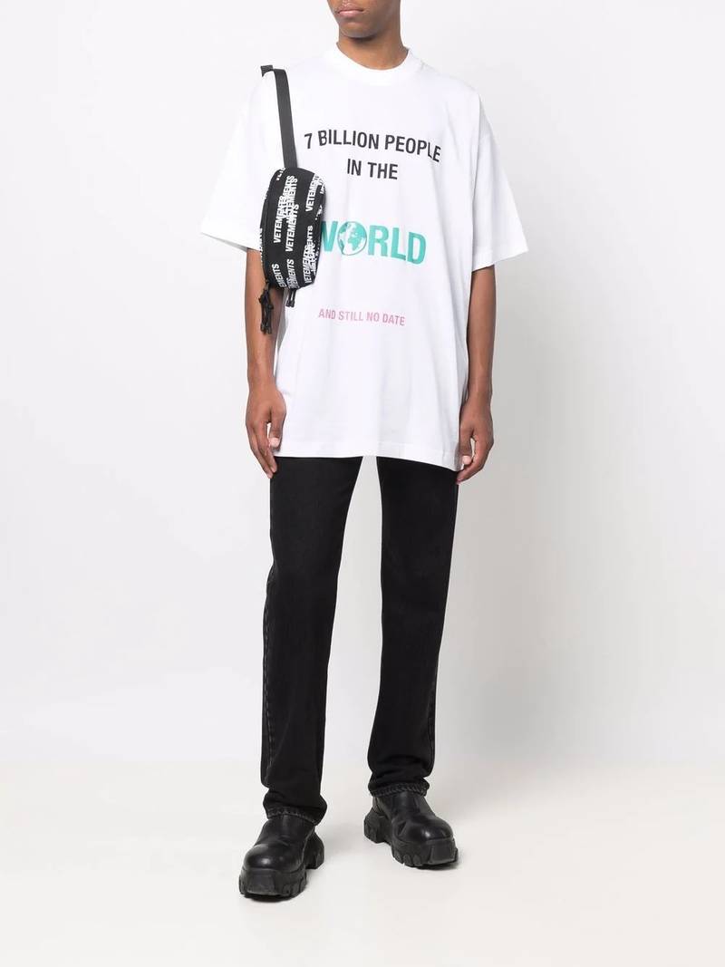 VETEMENTS 'Want To Date Me?' T-shirt outlook