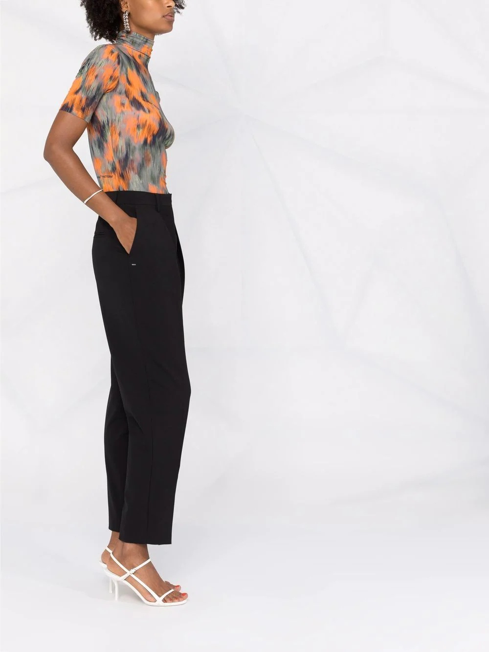 logo-print tailored trousers - 10
