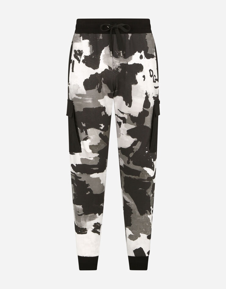 Camouflage jogging pants with patch embellishment - 3