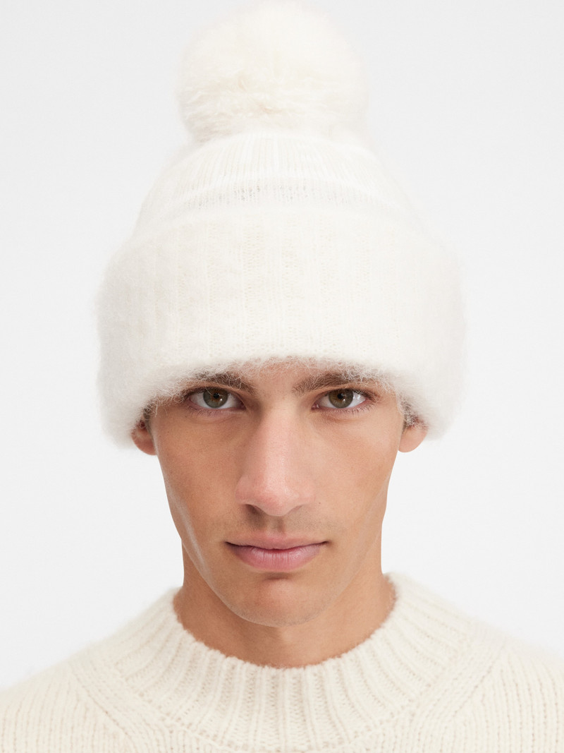 JACQUEMUS The winter beanie outlook