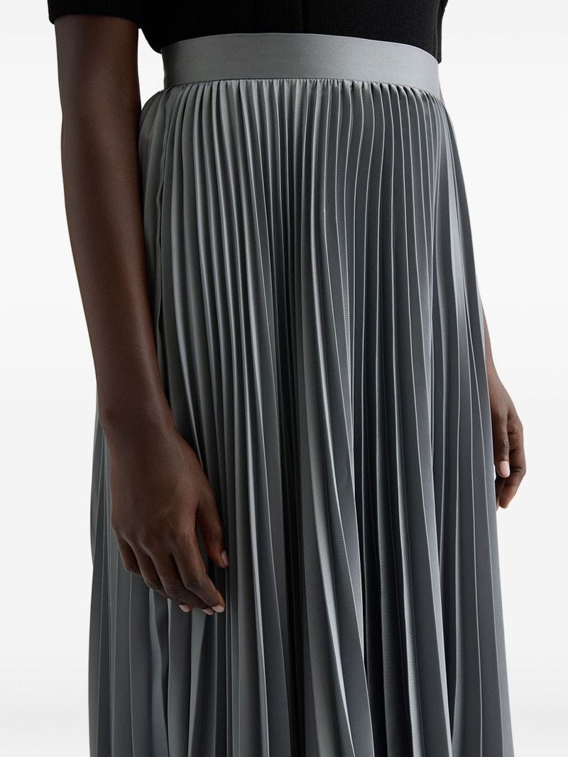 pleated-design skirt 4