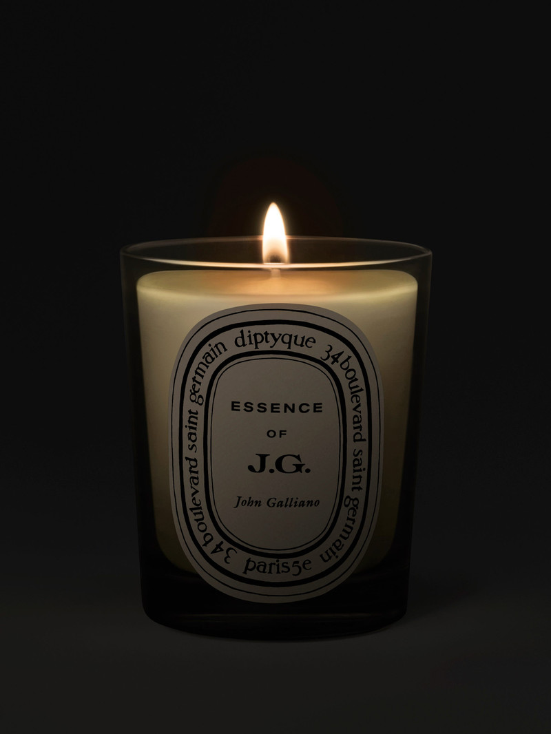 Diptyque John Galliano - Classic Candle outlook