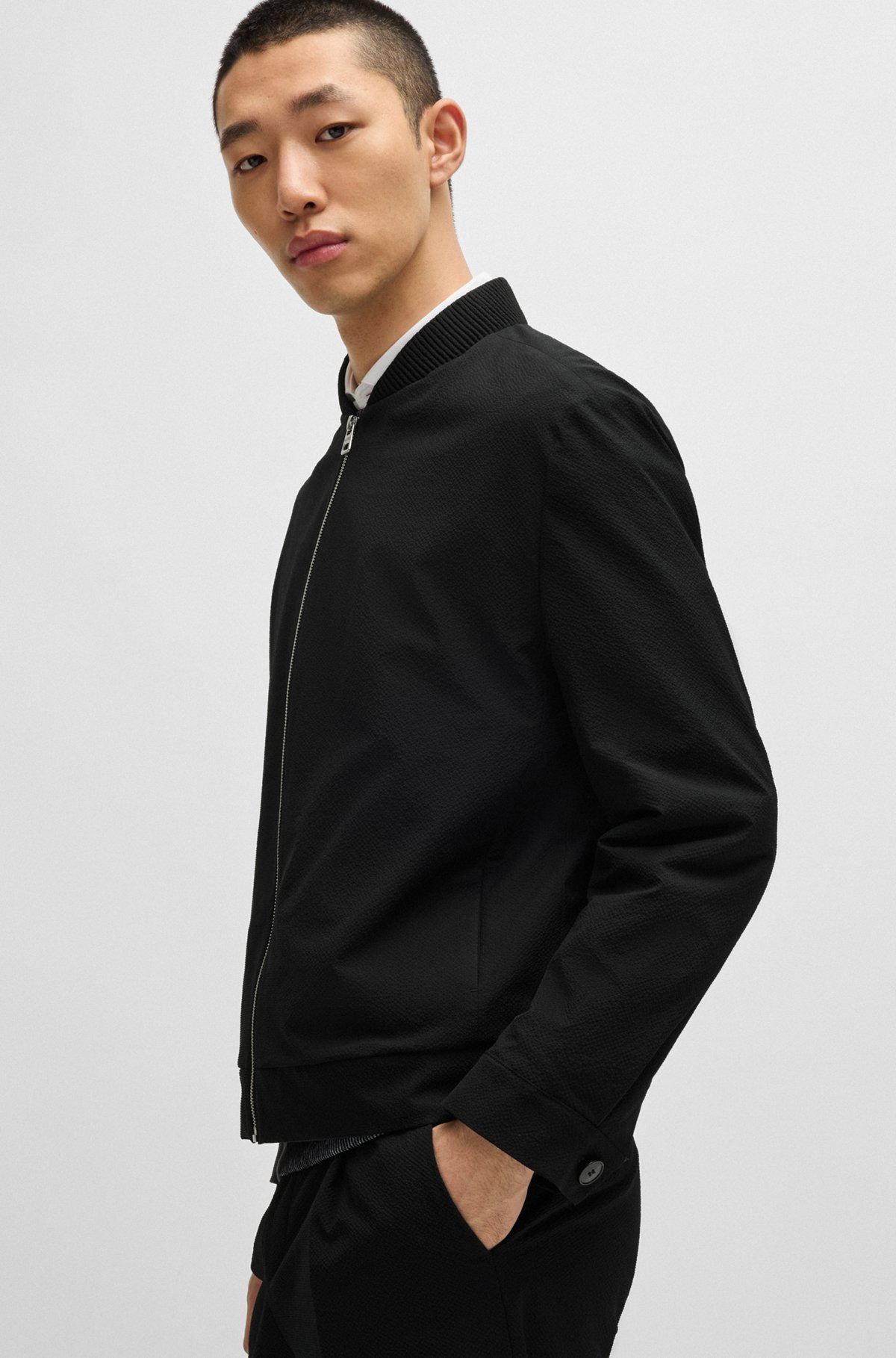 MODERN-FIT BLAZER IN WRINKLE-RESISTANT SEERSUCKER - 6