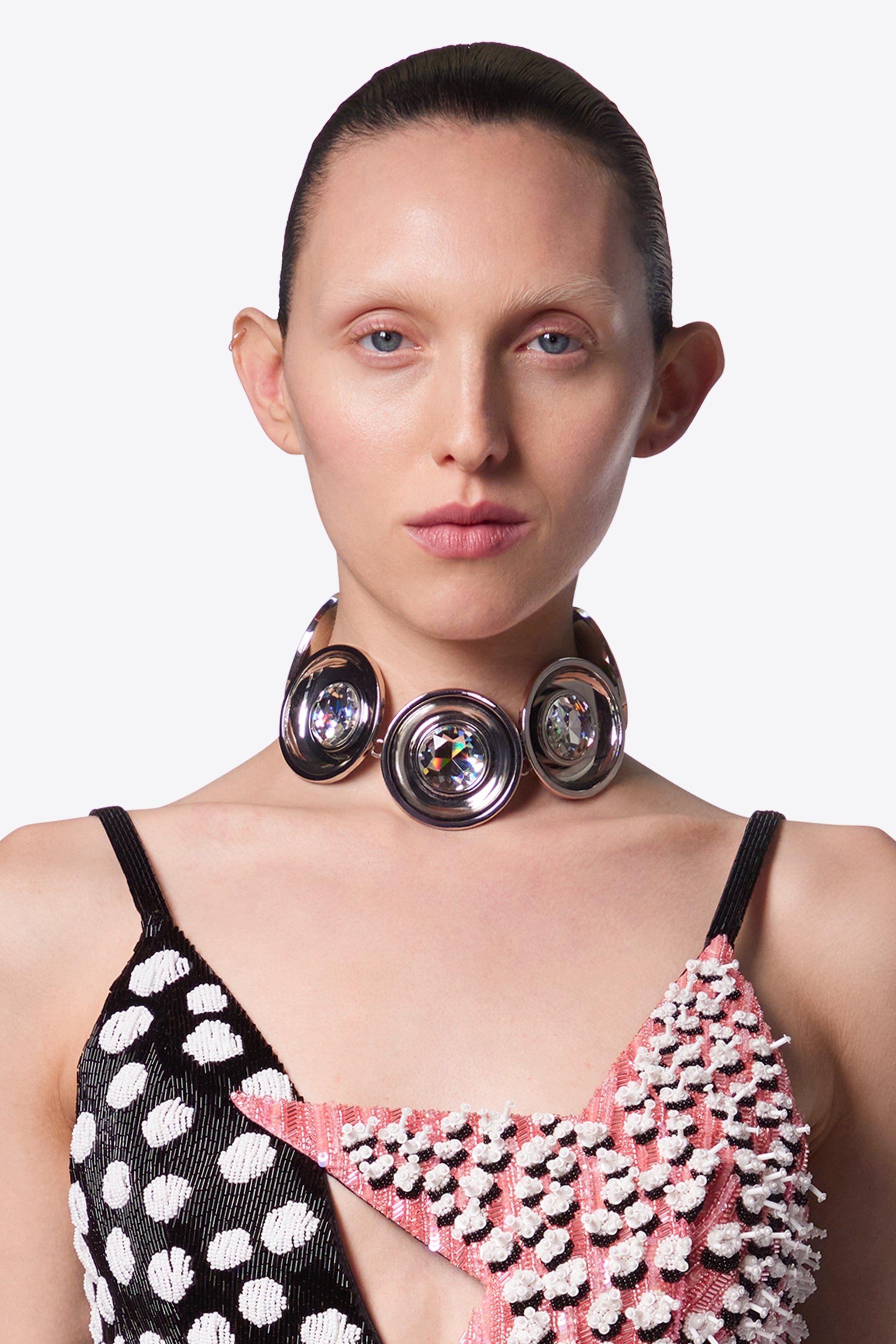 MEDALLION CRYSTAL CHOKER - 2