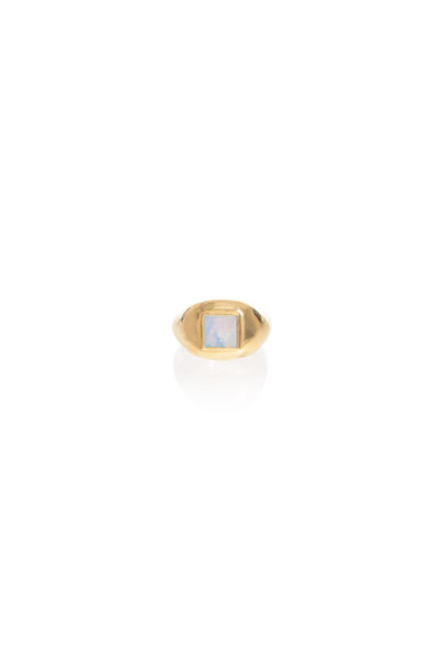 GABRIELA HEARST Medium Ring in 18k Gold & Mother of Pearl Stone outlook