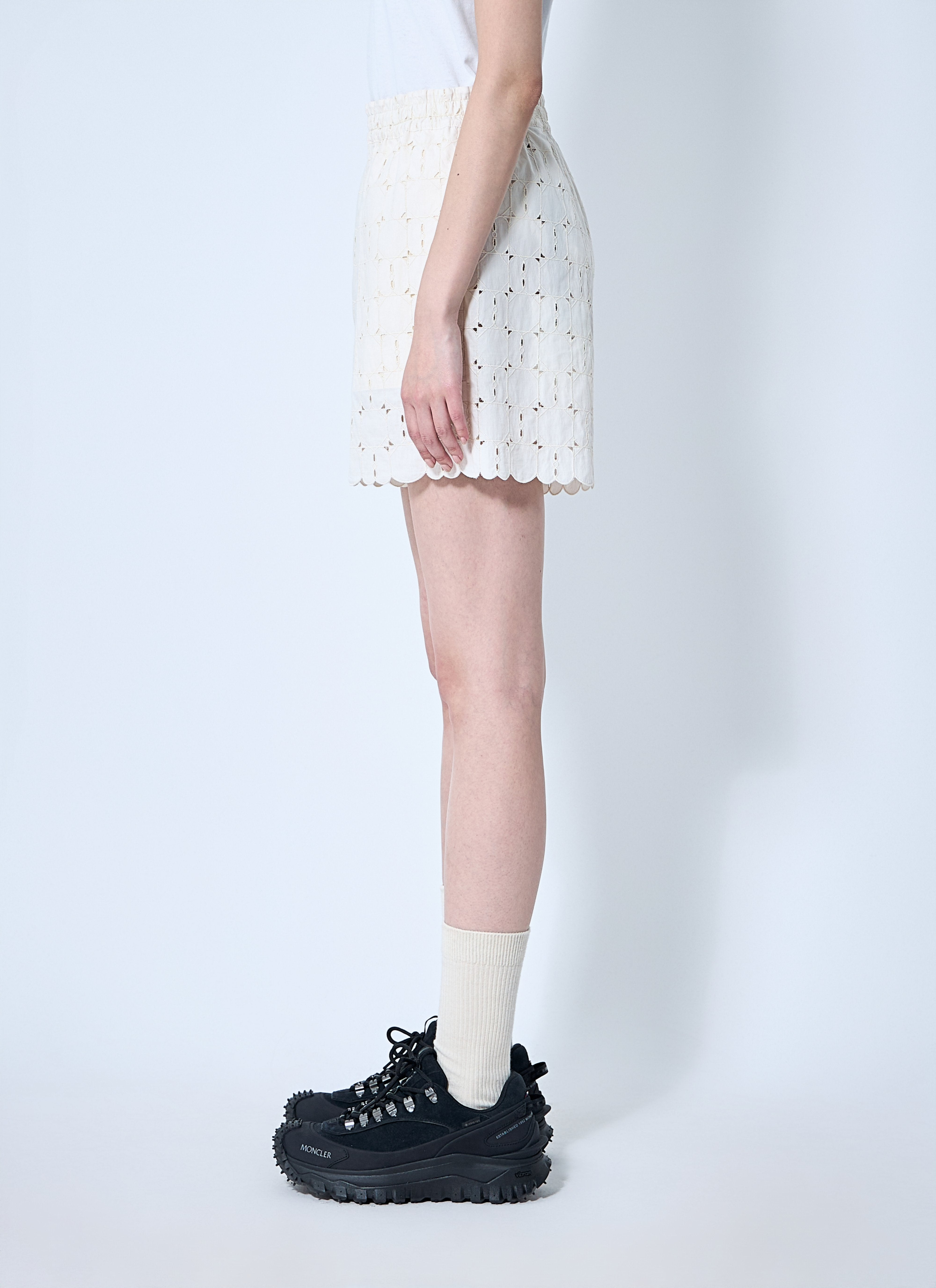 Moncler Women Logo Patch Shorts - 3
