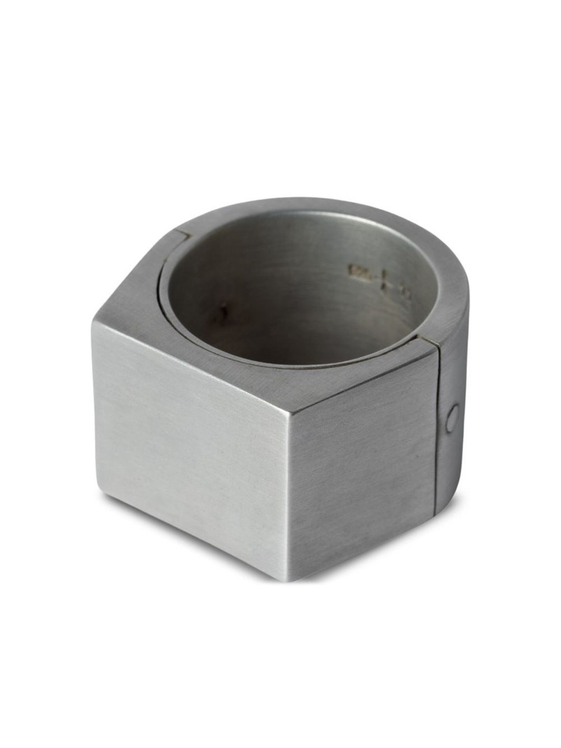 Parts of Four Sistema Facet ring outlook