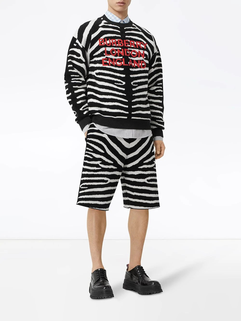 Zebra-pattern knee-length shorts - 2