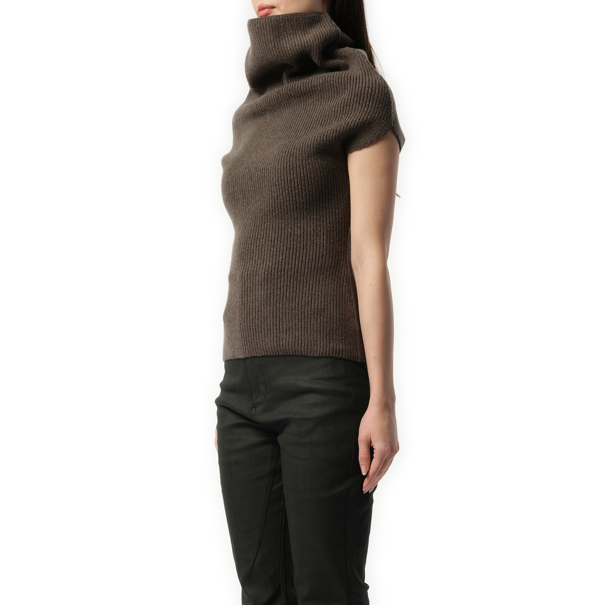 Sleeveless Crater Knit Sweater in Dust - 5
