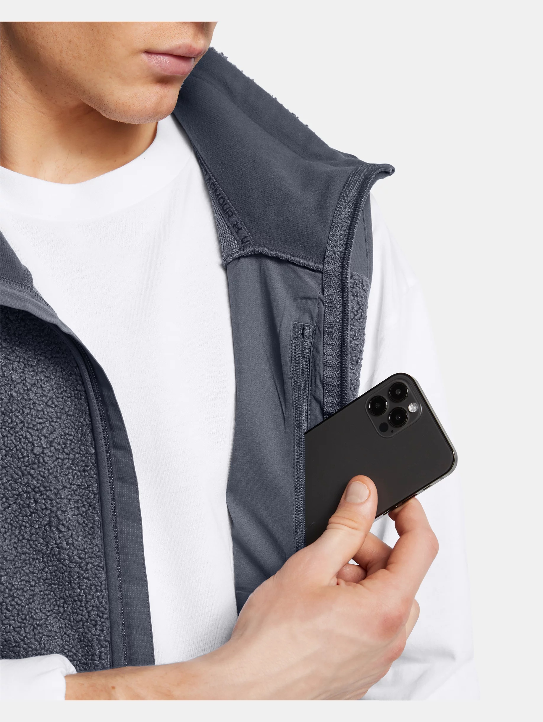 Men's UA Mission Vest - 6