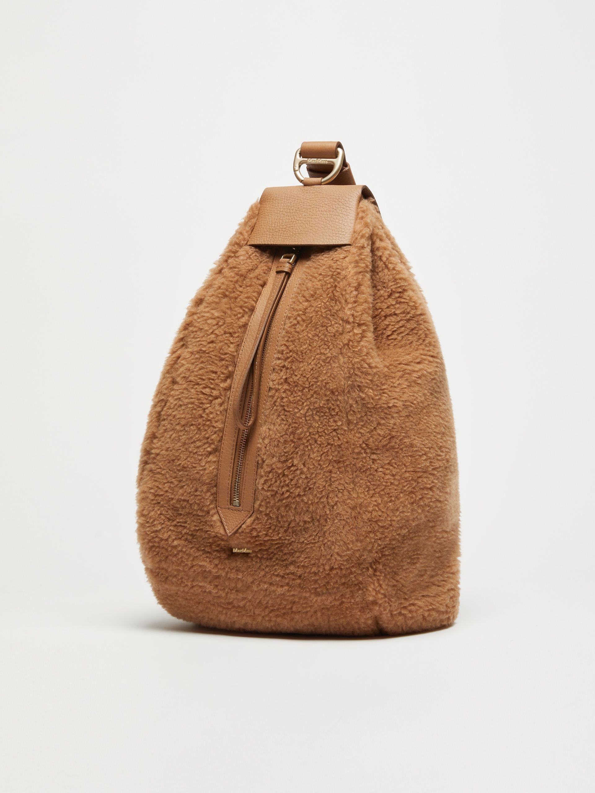STREET6 Teddy fabric backpack 2